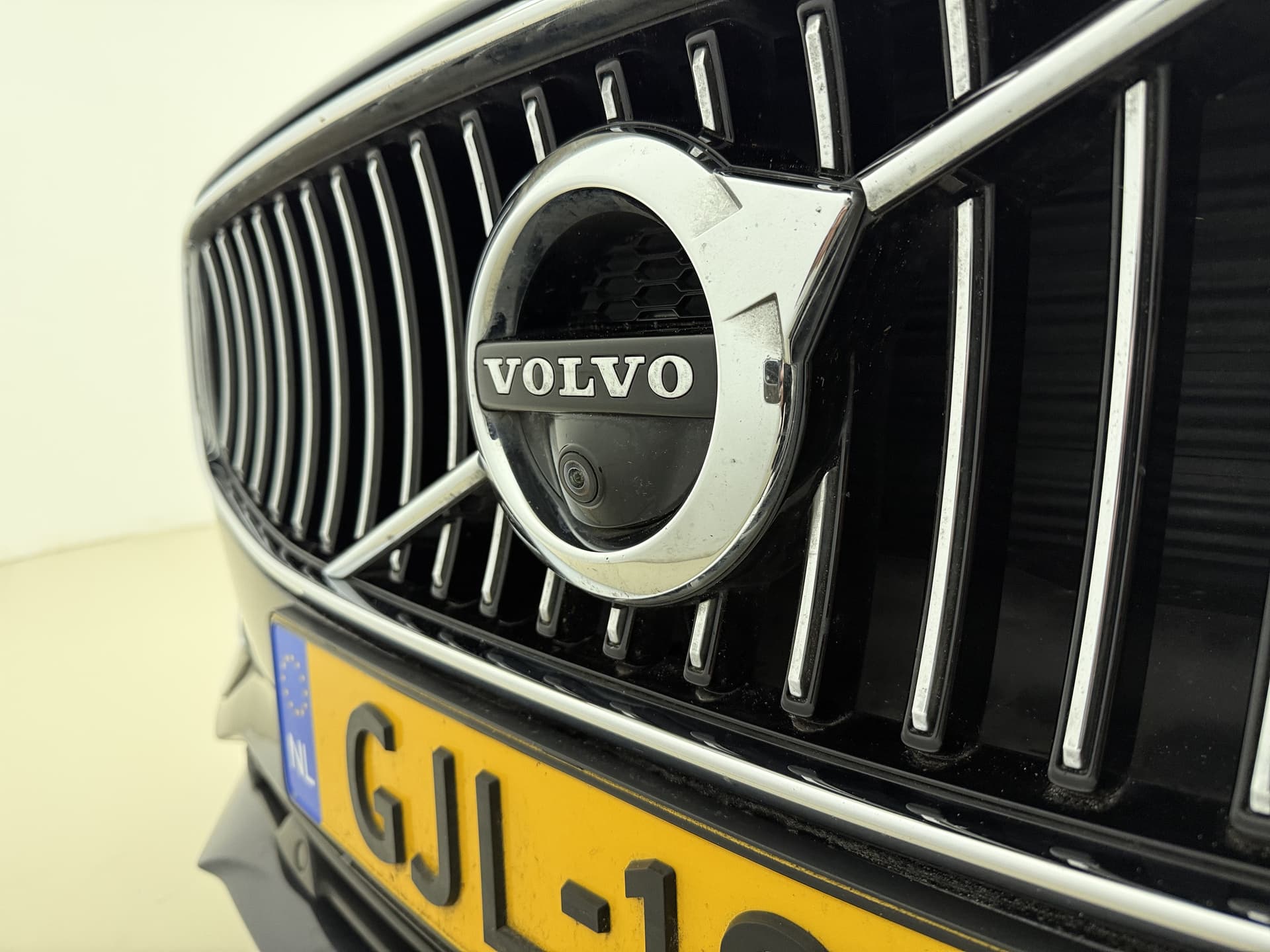 Volvo V90 T8 390pk AWD Inscription / Luchtvering / Bowers&Wilkins Audio / Dubbel glas / 360 Camera / El. Trekhaak / DAB / El. Stoelen / Keyless / Adapt. Cruise / BLIS / Leder thumbnail 41