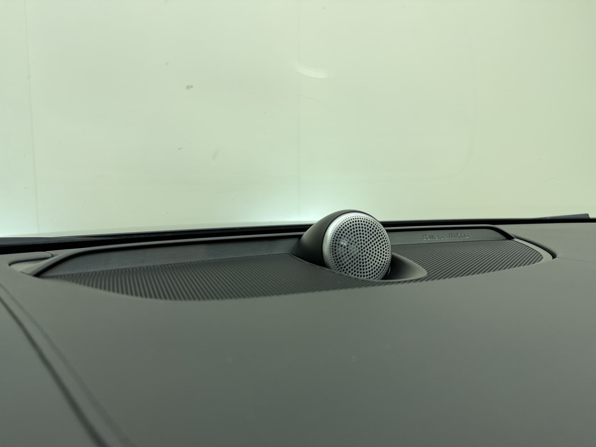 Volvo V90 T8 390pk AWD Inscription / Luchtvering / Bowers&Wilkins Audio / Dubbel glas / 360 Camera / El. Trekhaak / DAB / El. Stoelen / Keyless / Adapt. Cruise / BLIS / Leder thumbnail 11