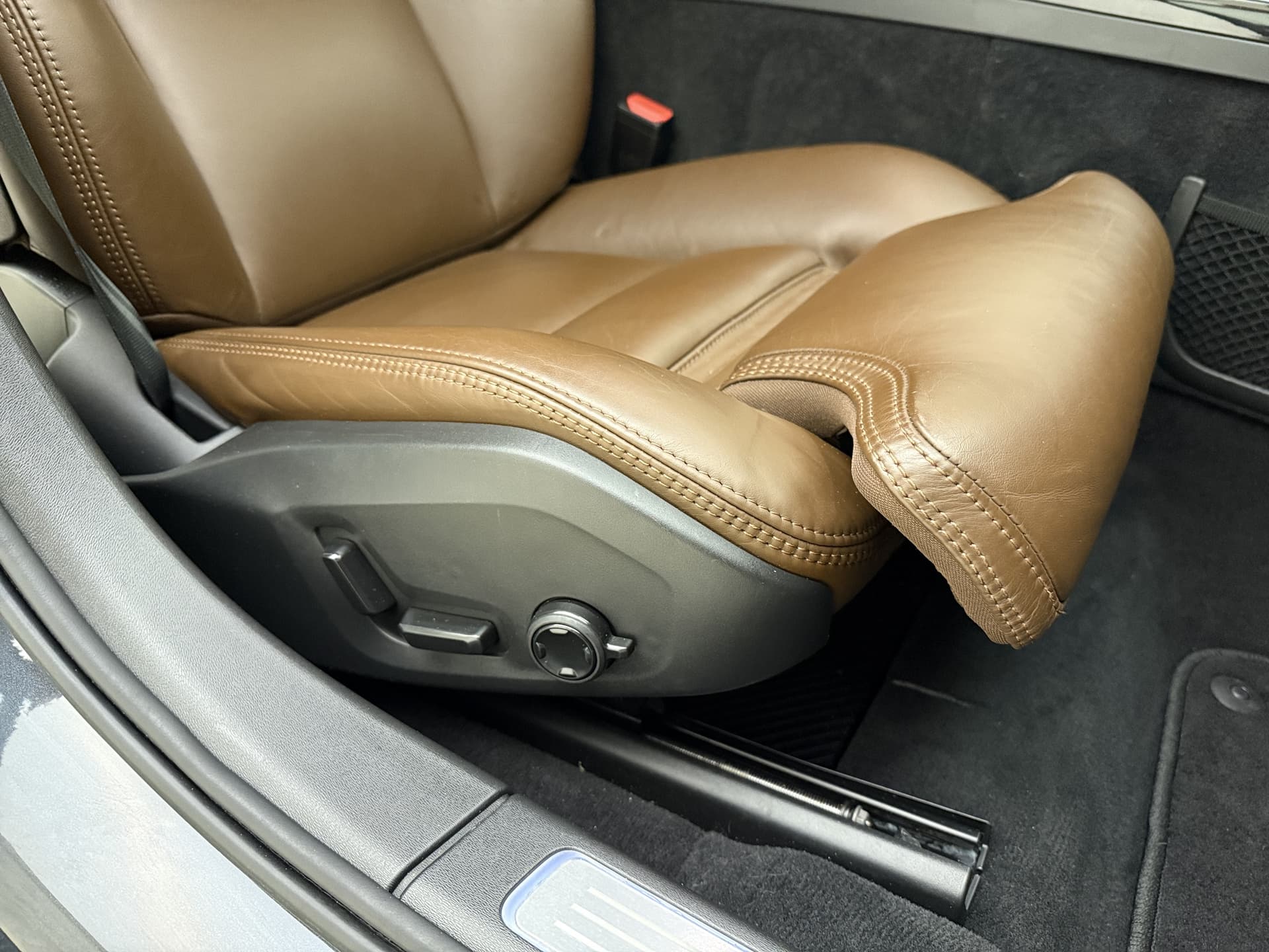 Volvo V90 T8 390pk AWD Inscription / Luchtvering / Bowers&Wilkins Audio / Dubbel glas / 360 Camera / El. Trekhaak / DAB / El. Stoelen / Keyless / Adapt. Cruise / BLIS / Leder thumbnail 23