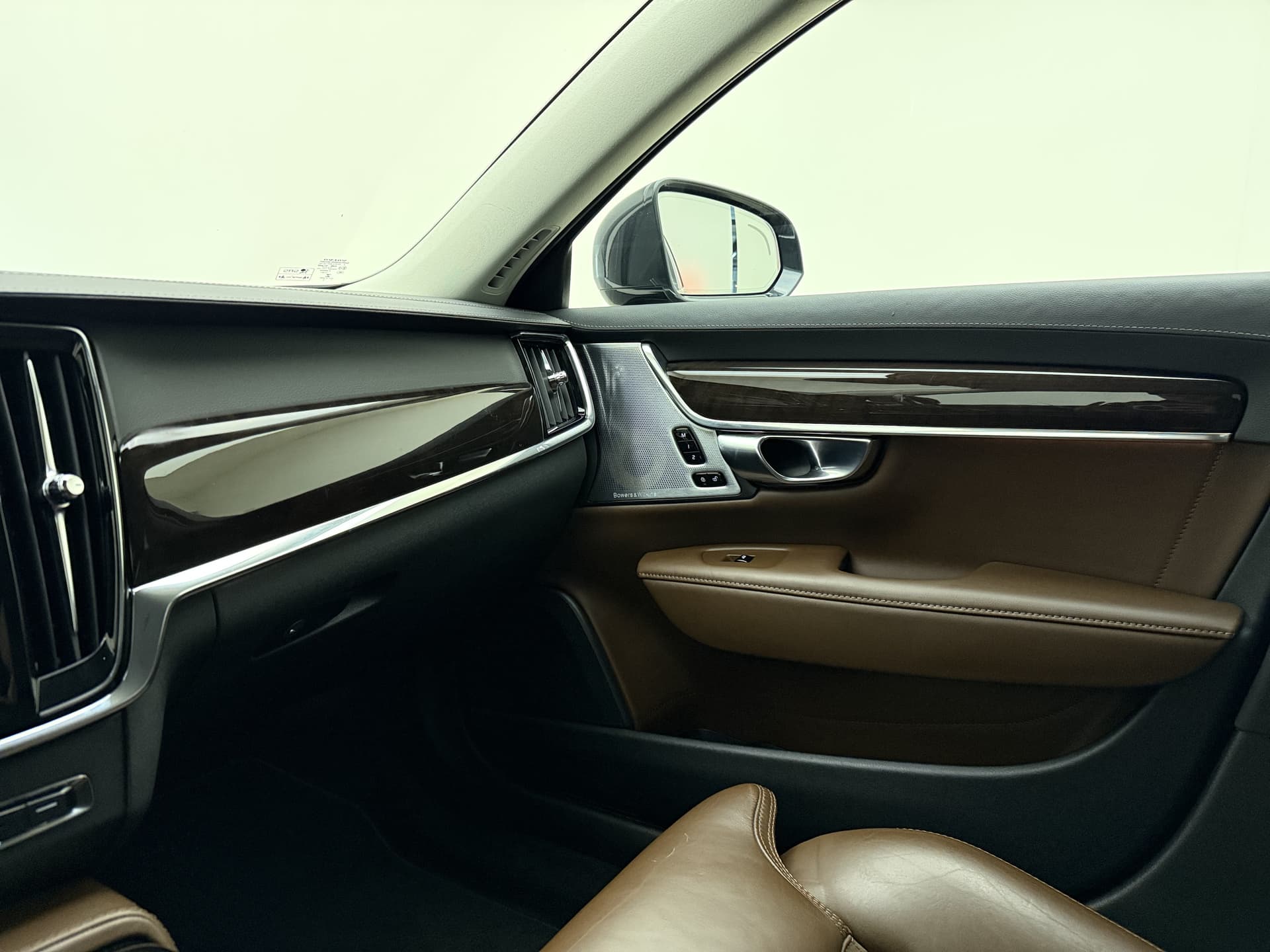 Volvo V90 T8 390pk AWD Inscription / Luchtvering / Bowers&Wilkins Audio / Dubbel glas / 360 Camera / El. Trekhaak / DAB / El. Stoelen / Keyless / Adapt. Cruise / BLIS / Leder thumbnail 30