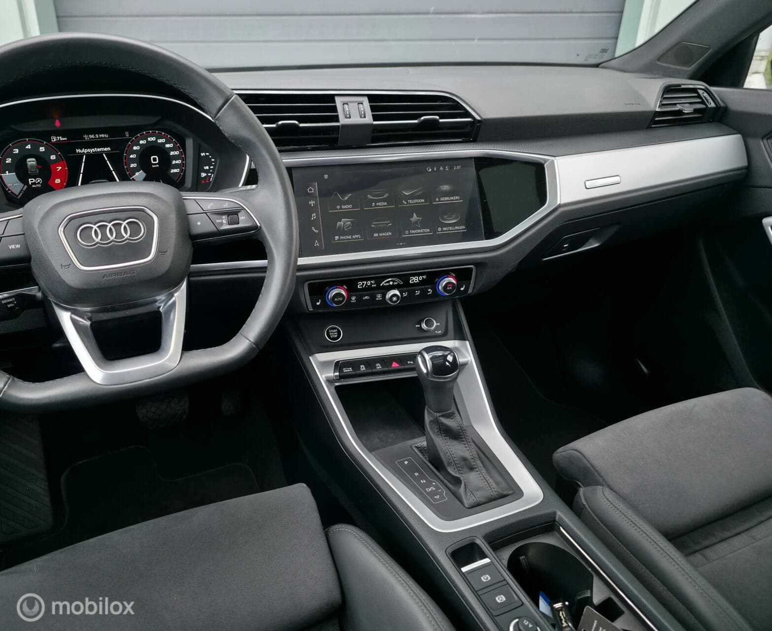 Audi Q3 thumbnail 21