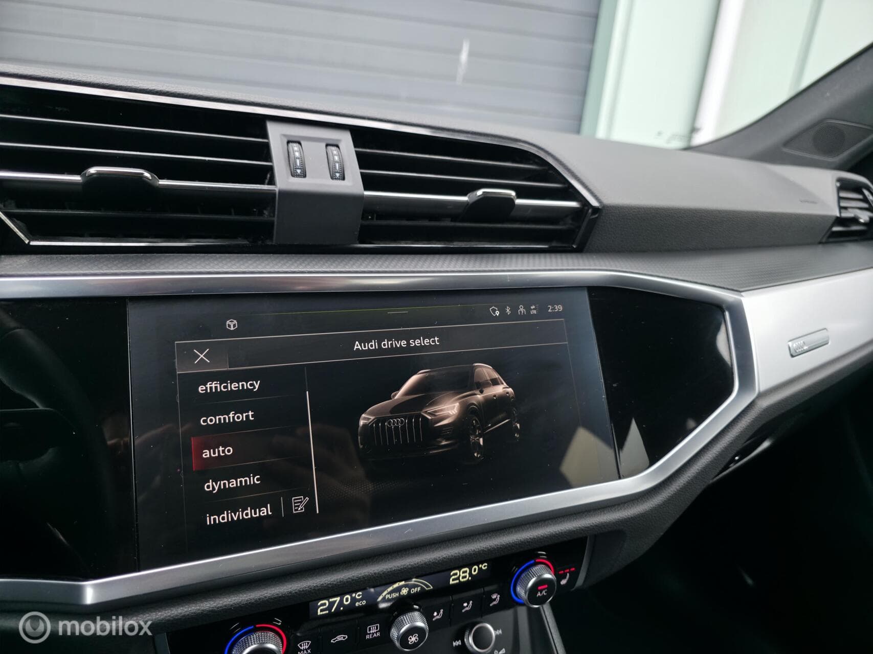 Audi Q3 thumbnail 26