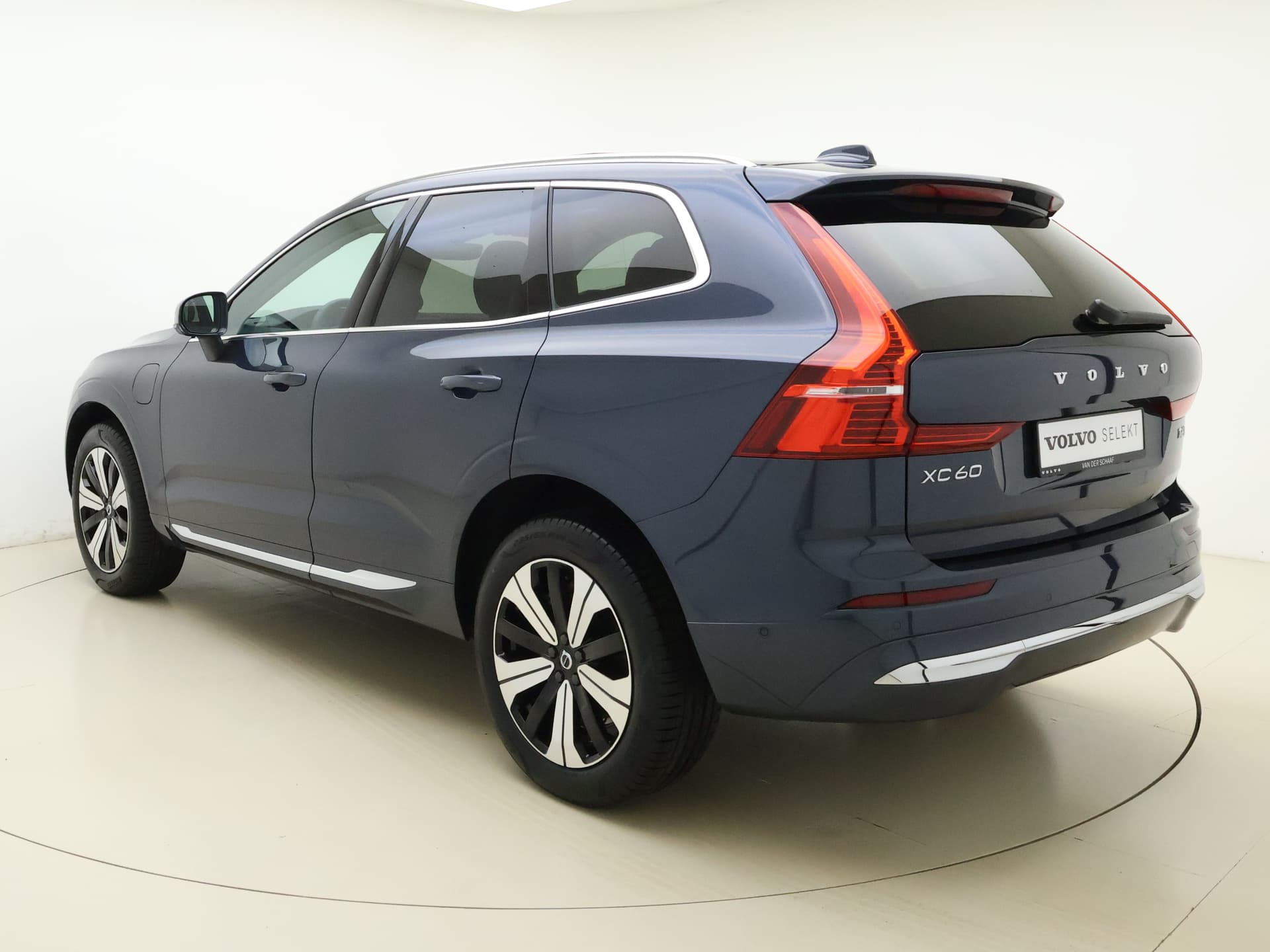 Volvo XC60 T6 350pk AWD Plus Bright / Harman Kardon audio / Camera rondom / Elektrisch verstelbare stoelen / thumbnail 5