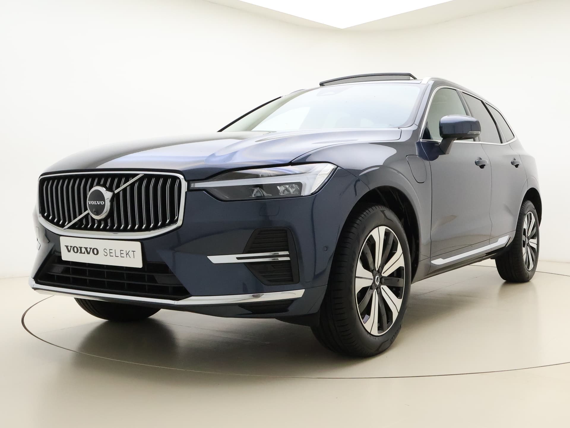 Volvo XC60 T6 350pk AWD Plus Bright / Harman Kardon audio / Camera rondom / Elektrisch verstelbare stoelen / thumbnail 9