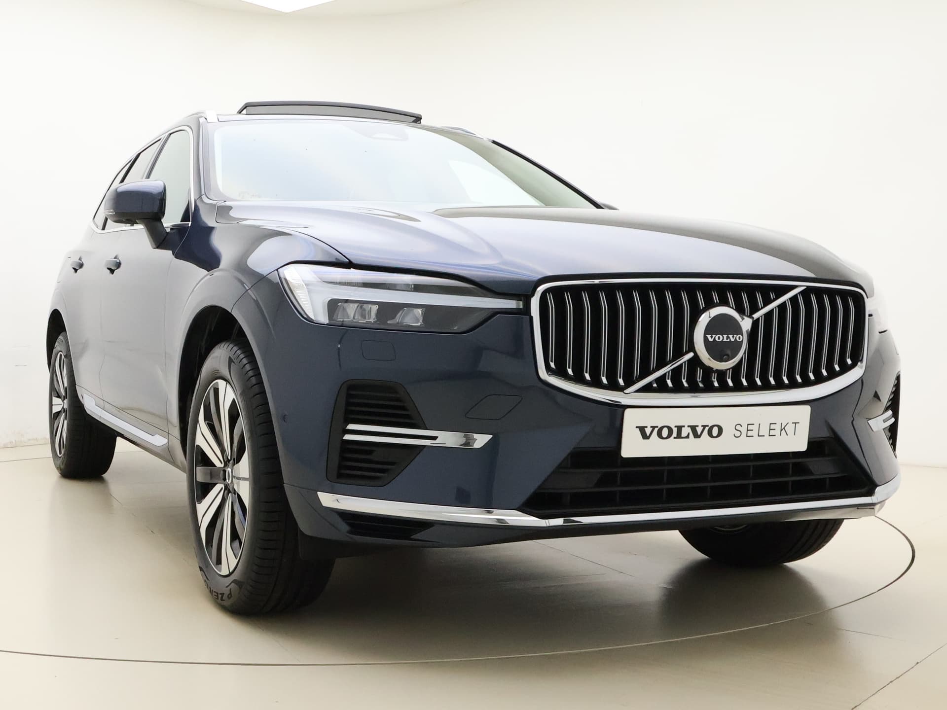 Volvo XC60 T6 350pk AWD Plus Bright / Harman Kardon audio / Camera rondom / Elektrisch verstelbare stoelen / thumbnail 11