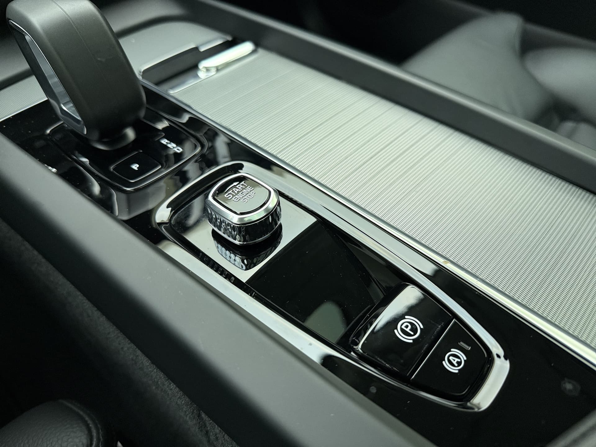 Volvo XC60 T6 350pk AWD Plus Bright / Harman Kardon audio / Camera rondom / Elektrisch verstelbare stoelen / thumbnail 38