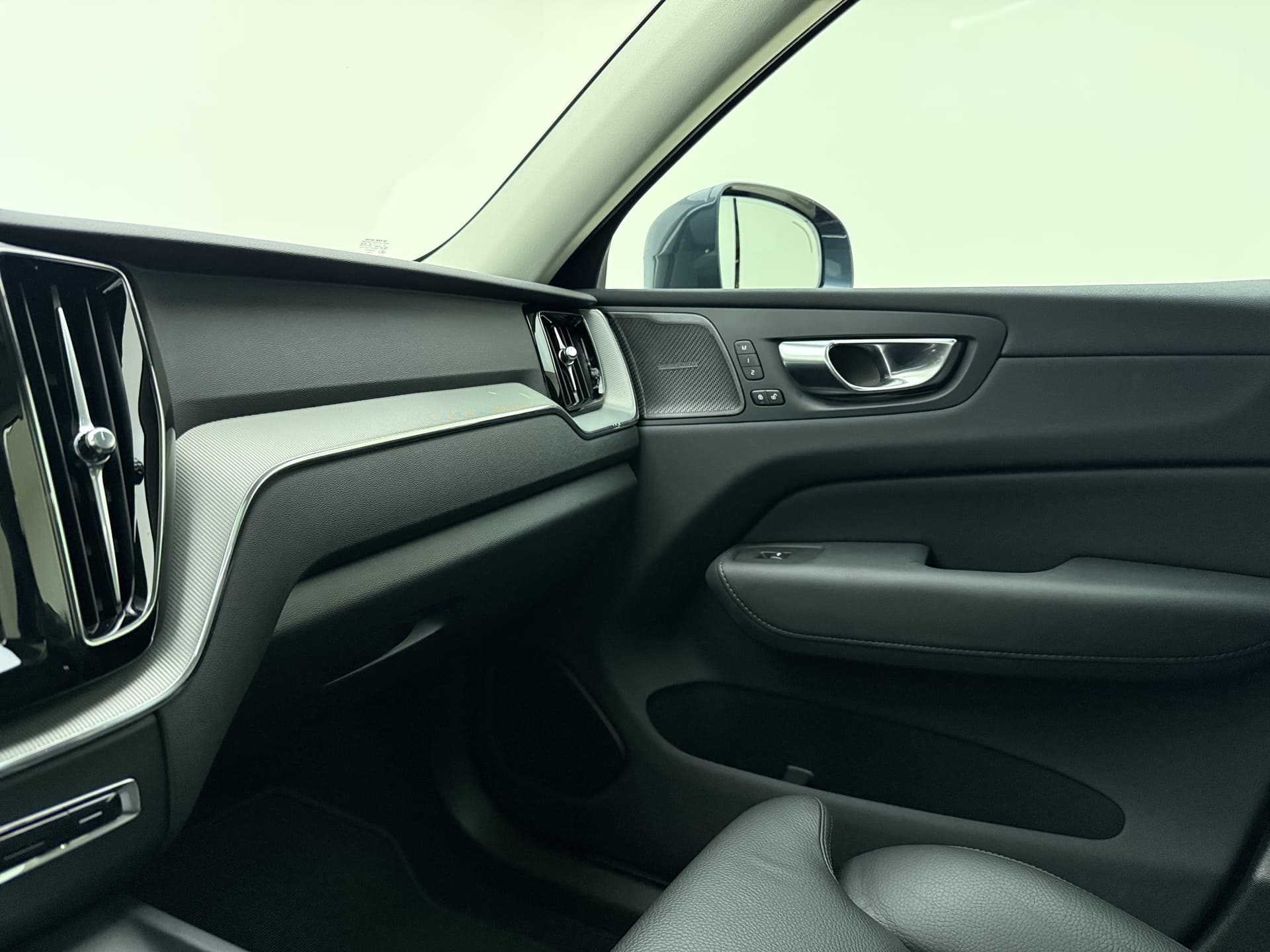 Volvo XC60 T6 350pk AWD Plus Bright / Harman Kardon audio / Camera rondom / Elektrisch verstelbare stoelen / thumbnail 39