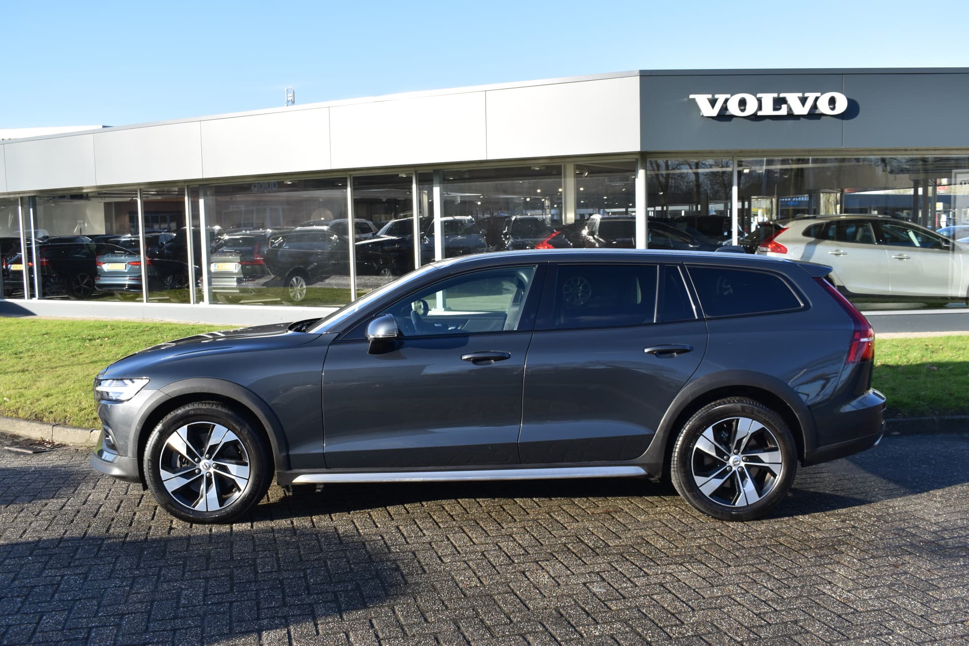 Volvo V60 Cross Country T5 AWD 250PK Automaat Pro thumbnail 10