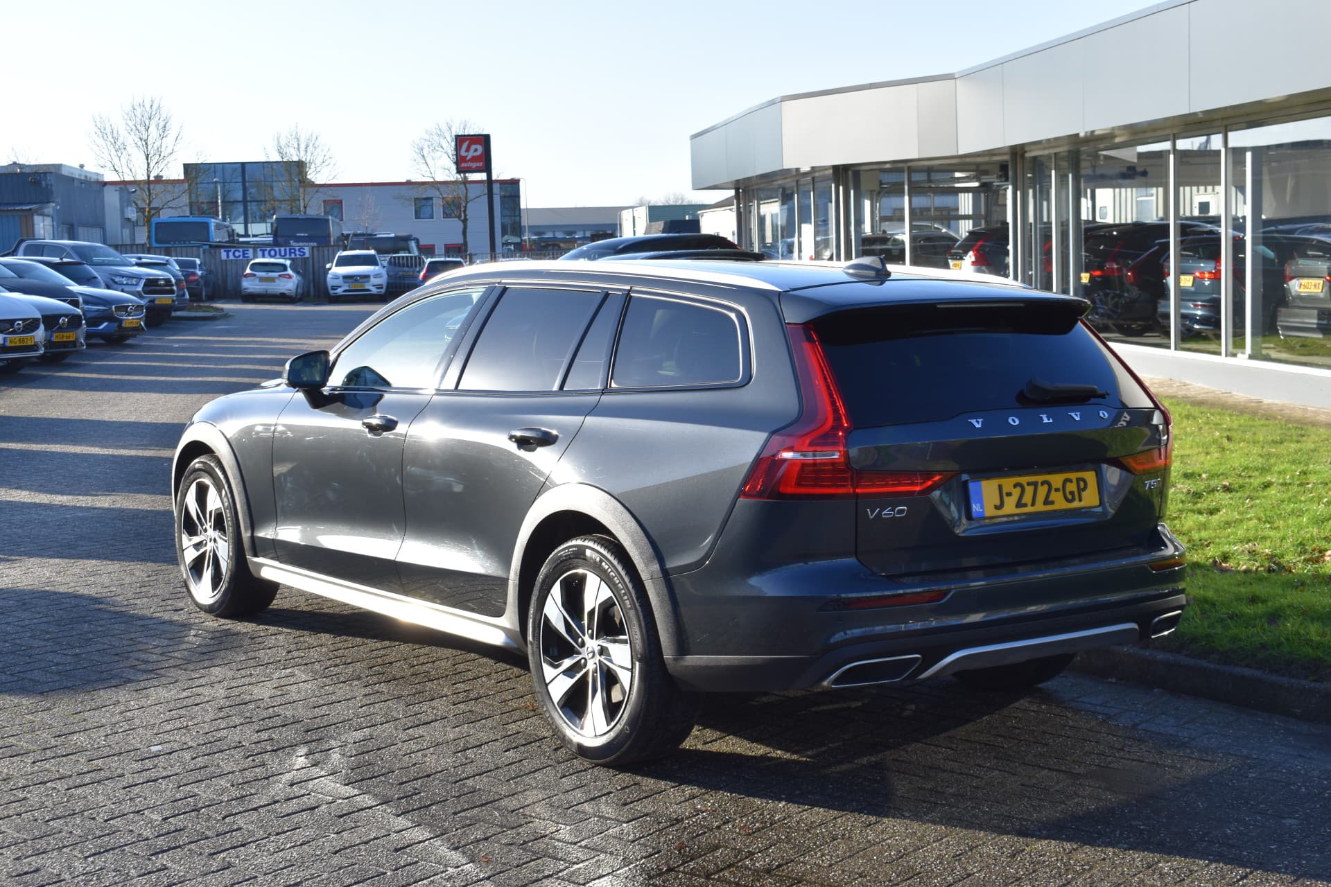 Volvo V60 Cross Country T5 AWD 250PK Automaat Pro thumbnail 12