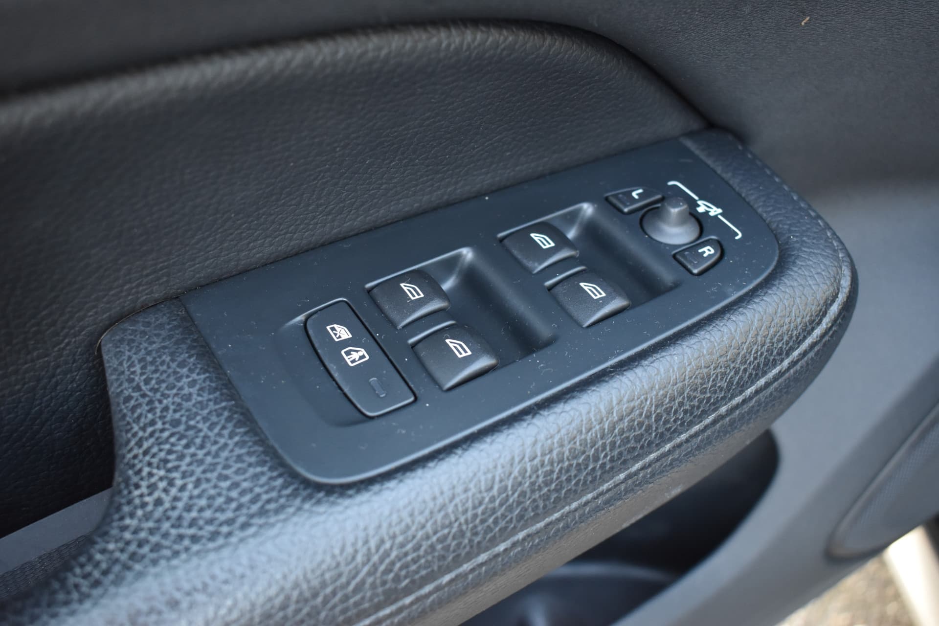 Volvo V60 Cross Country T5 AWD 250PK Automaat Pro thumbnail 26