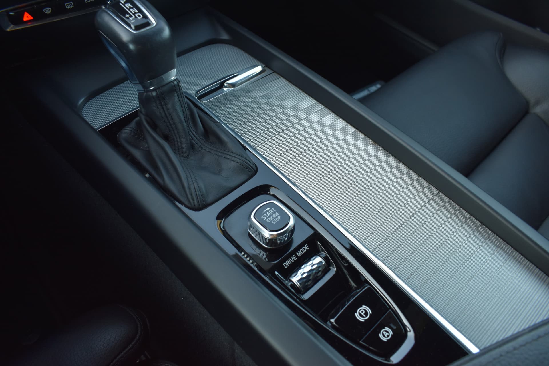 Volvo V60 Cross Country T5 AWD 250PK Automaat Pro thumbnail 44