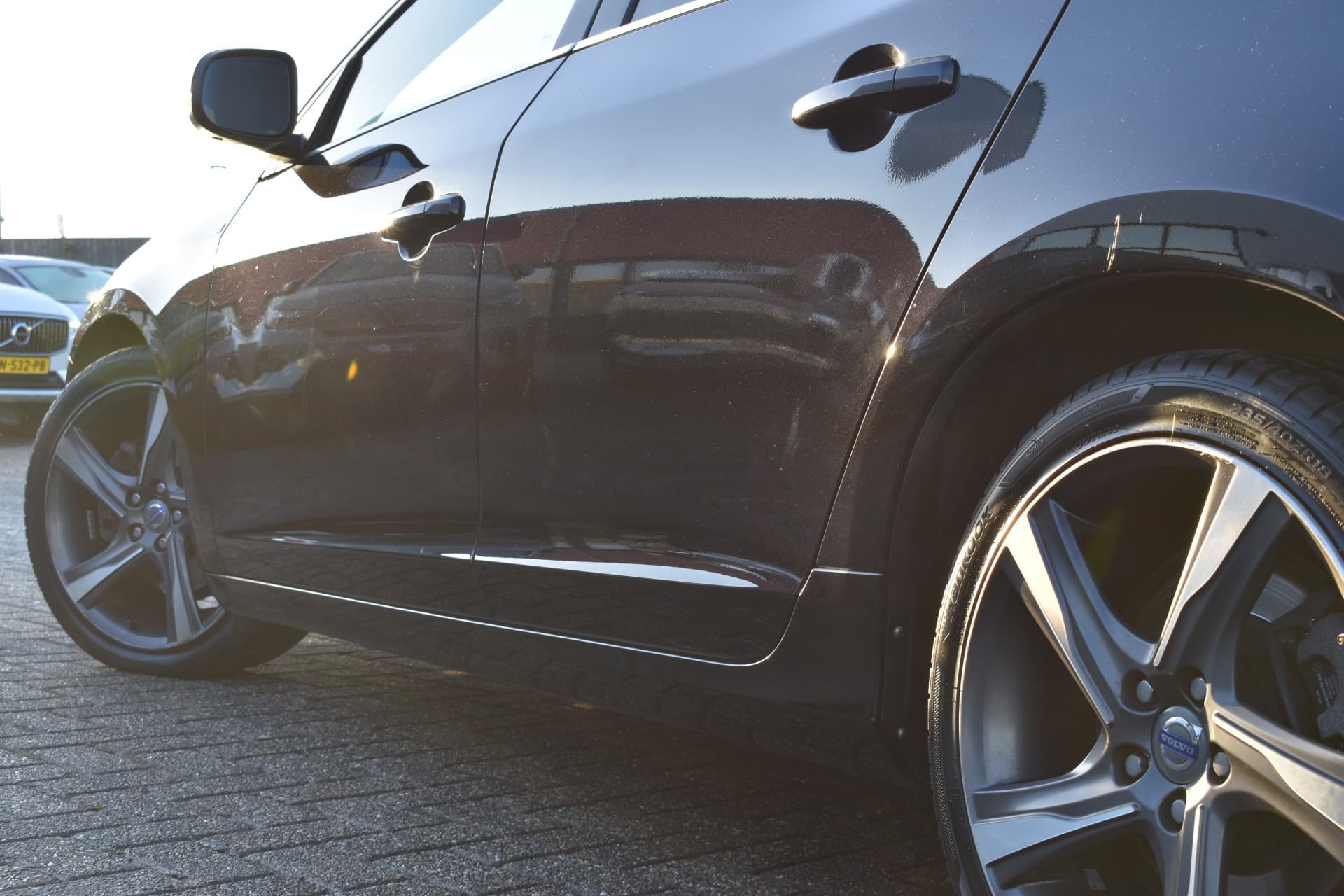 Volvo V60 T3 180PK R-Design thumbnail 10