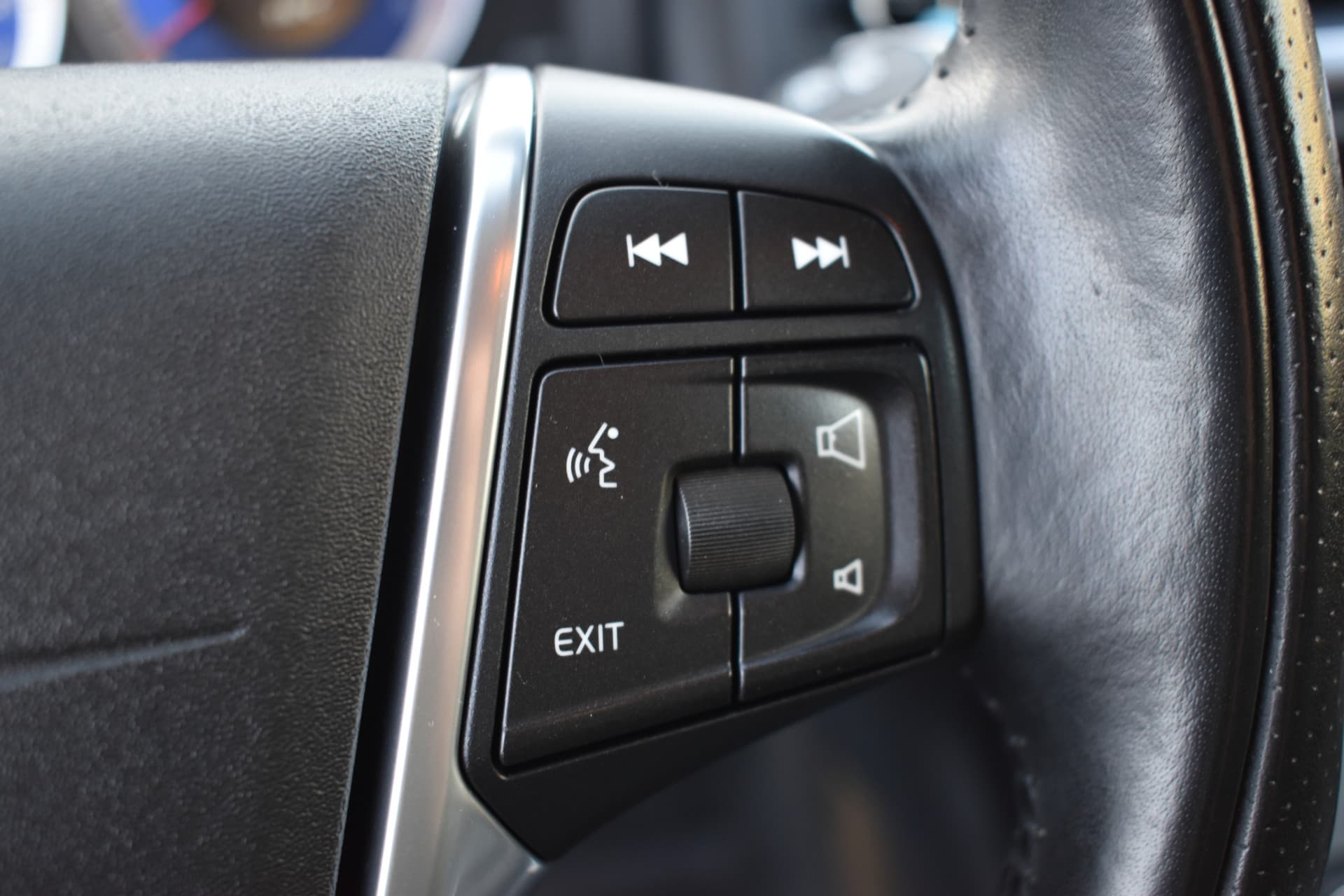 Volvo V60 T3 180PK R-Design thumbnail 24