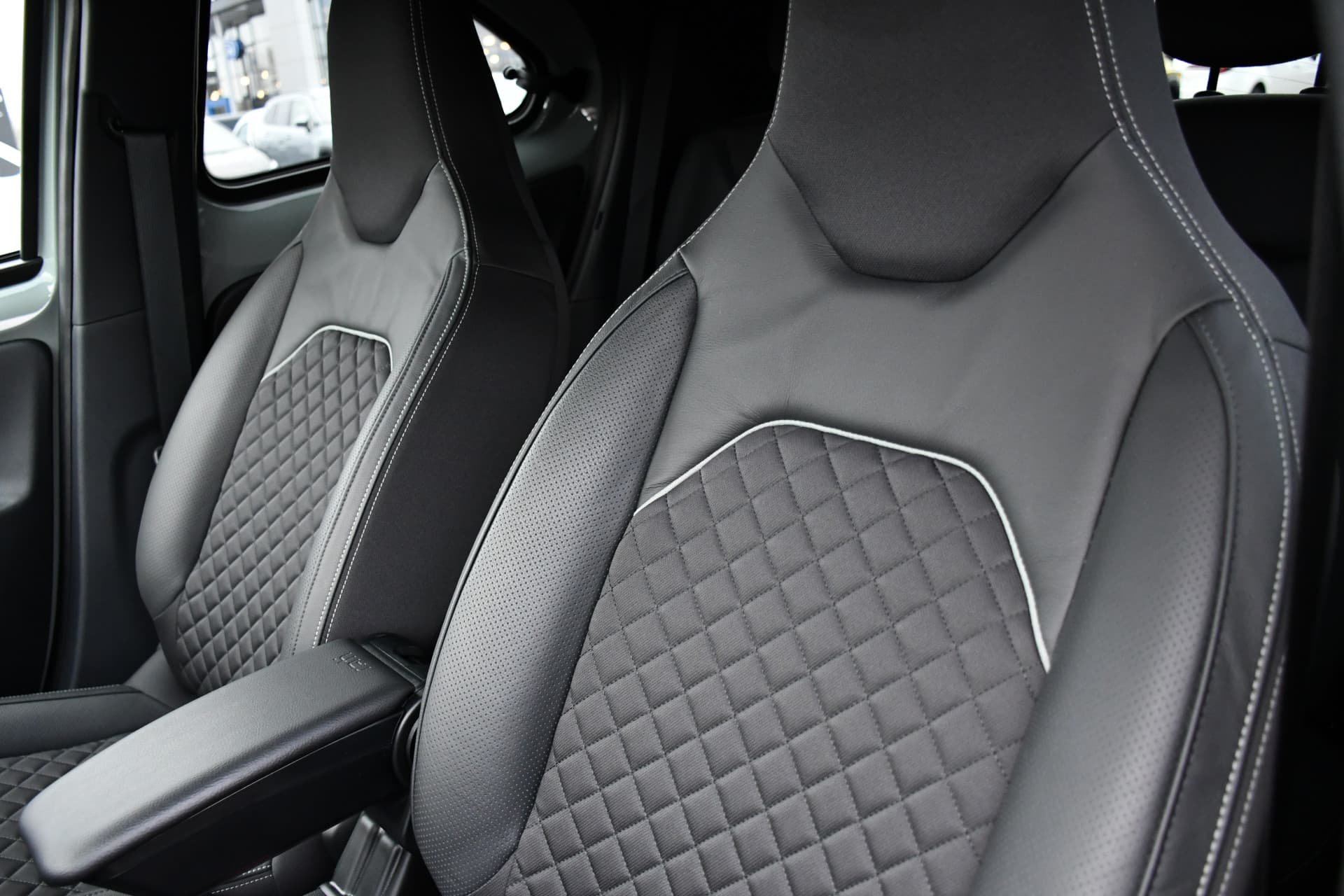 Toyota Aygo X 1.0 VVT-i MT Premium 72pk thumbnail 13