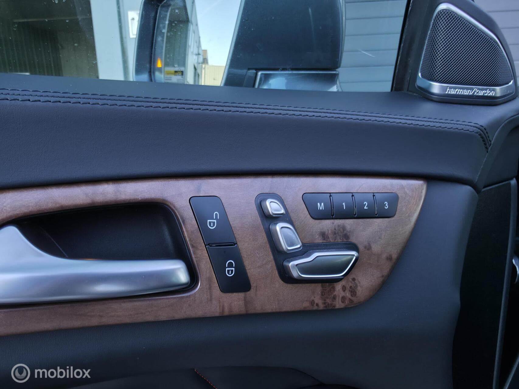 Mercedes-Benz CLS thumbnail 9