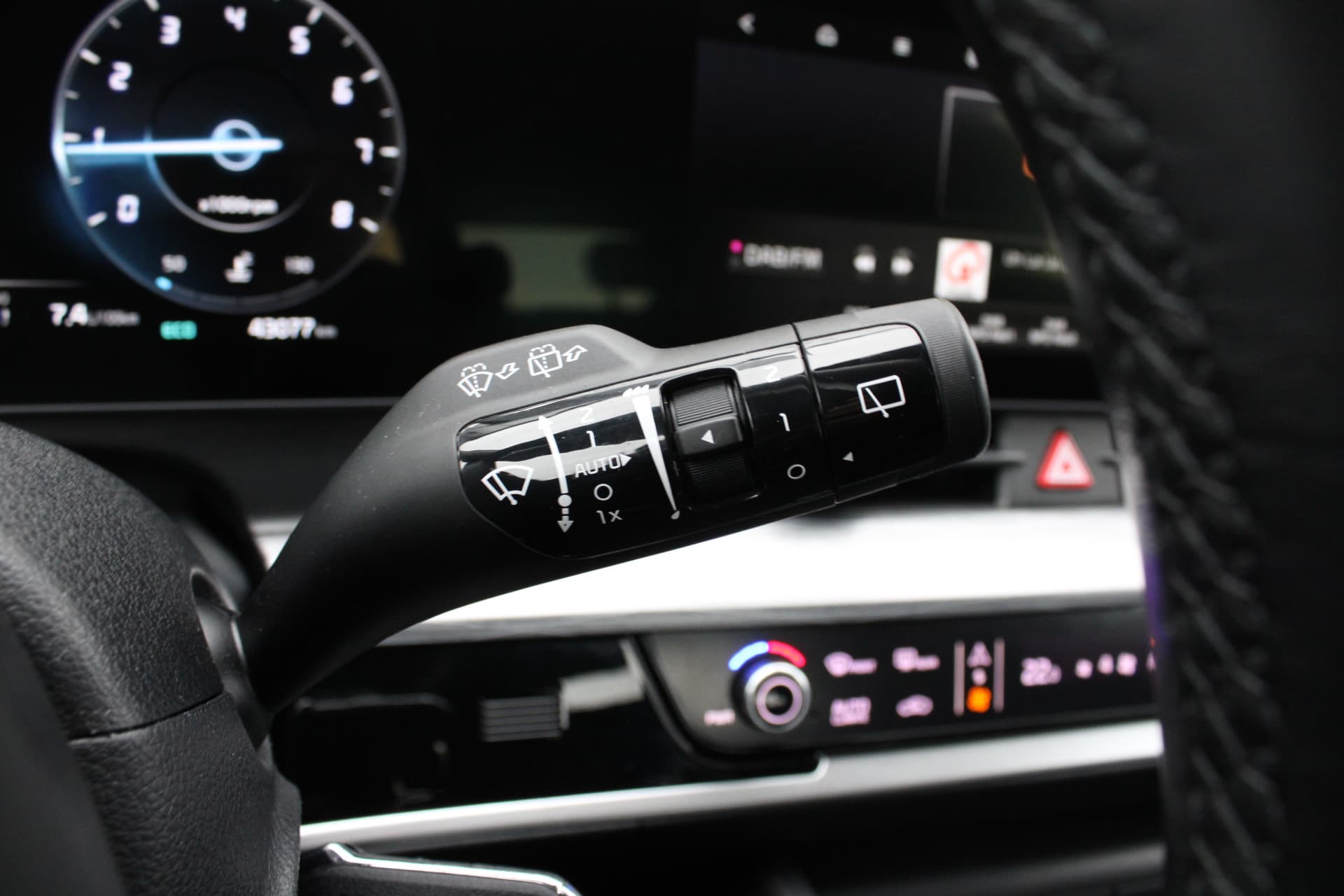 Kia Sportage 1.6 T-GDi MHEV DynamicLine thumbnail 24