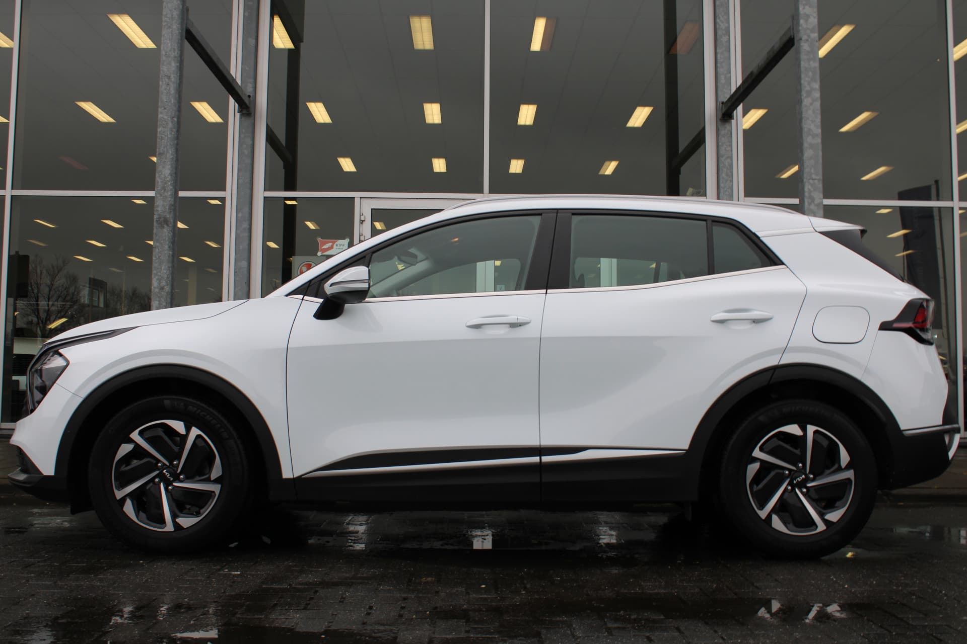 Kia Sportage 1.6 T-GDi MHEV DynamicLine thumbnail 31