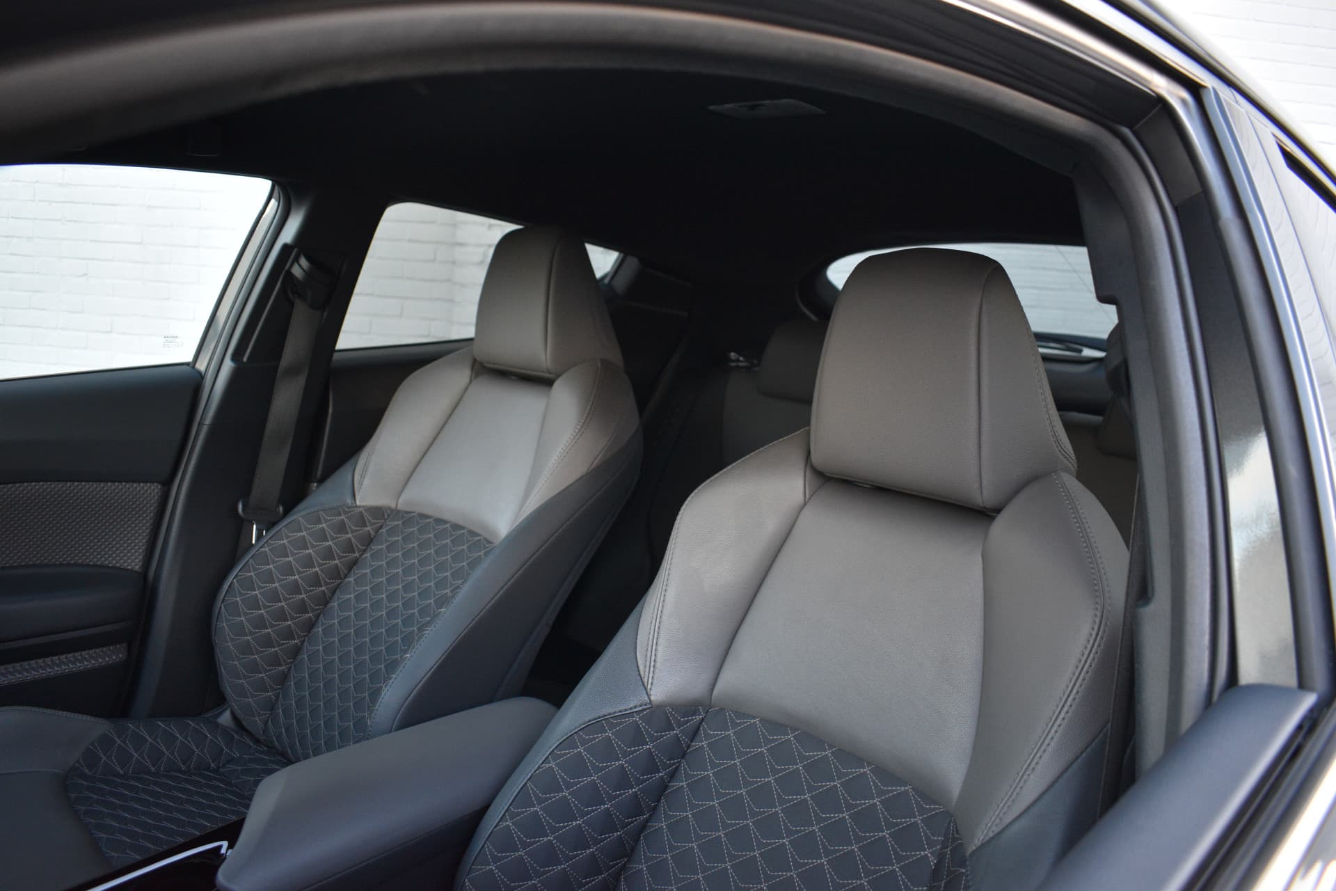 Toyota C-HR 1.8 Hybrid Executive Limited Automaat 122pk thumbnail 9