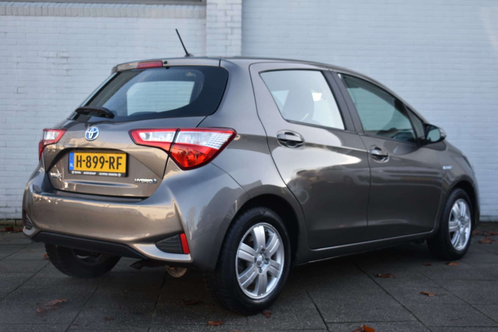 Toyota Yaris 1.5 Hybrid Design Sport Limited Automaat 100pk thumbnail 3