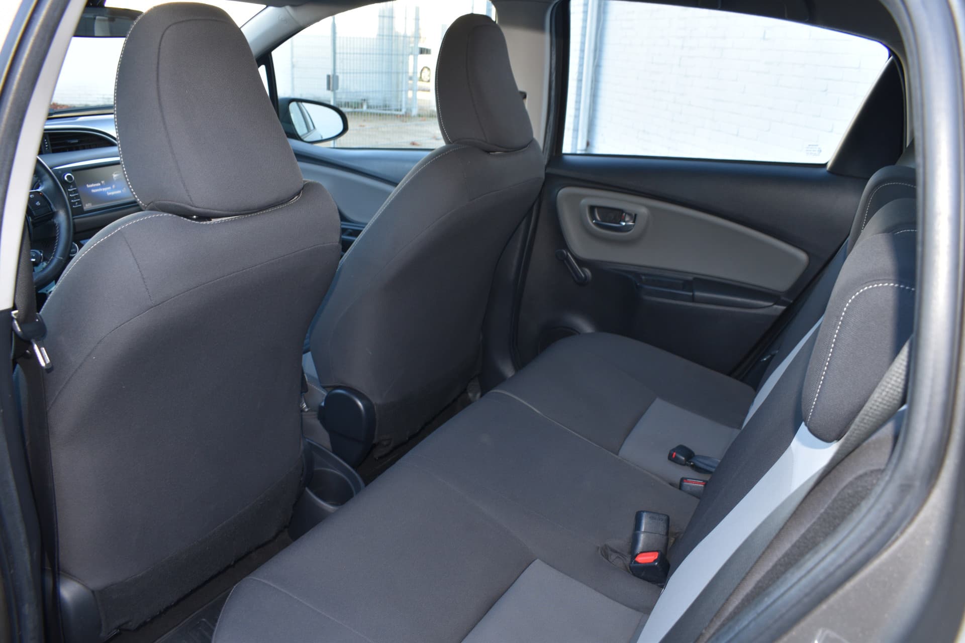 Toyota Yaris 1.5 Hybrid Design Sport Limited Automaat 100pk thumbnail 9