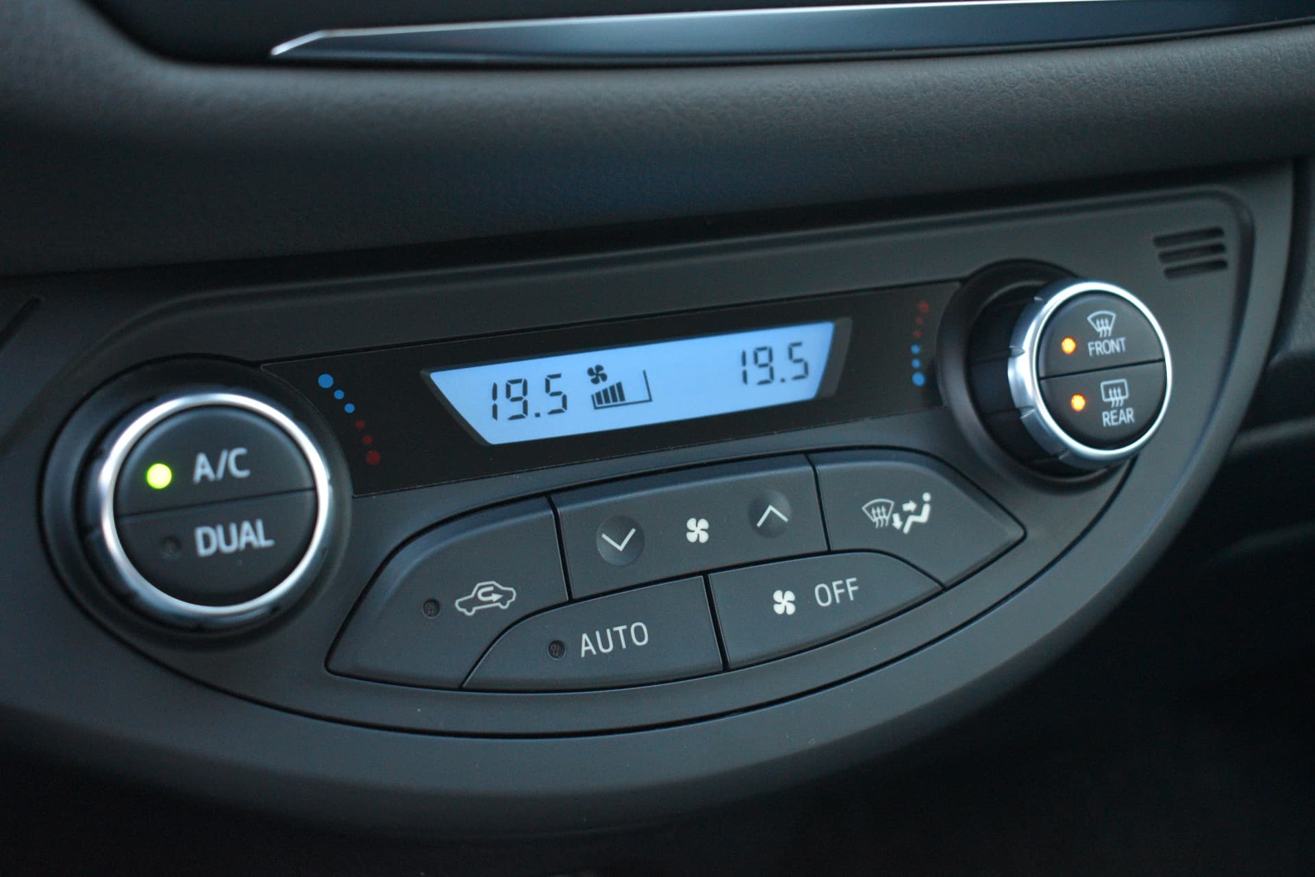 Toyota Yaris 1.5 Hybrid Design Sport Limited Automaat 100pk thumbnail 18