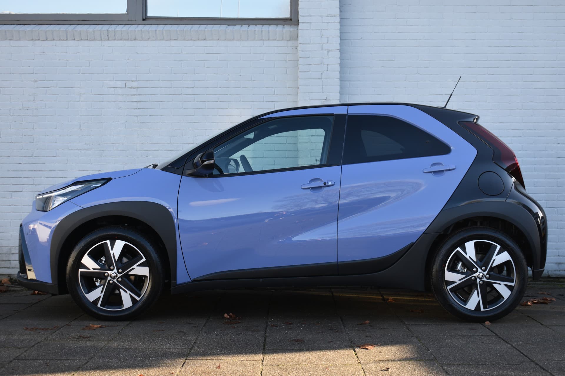 Toyota Aygo X Hybrid 115 pulse Automaat 116pk thumbnail 5