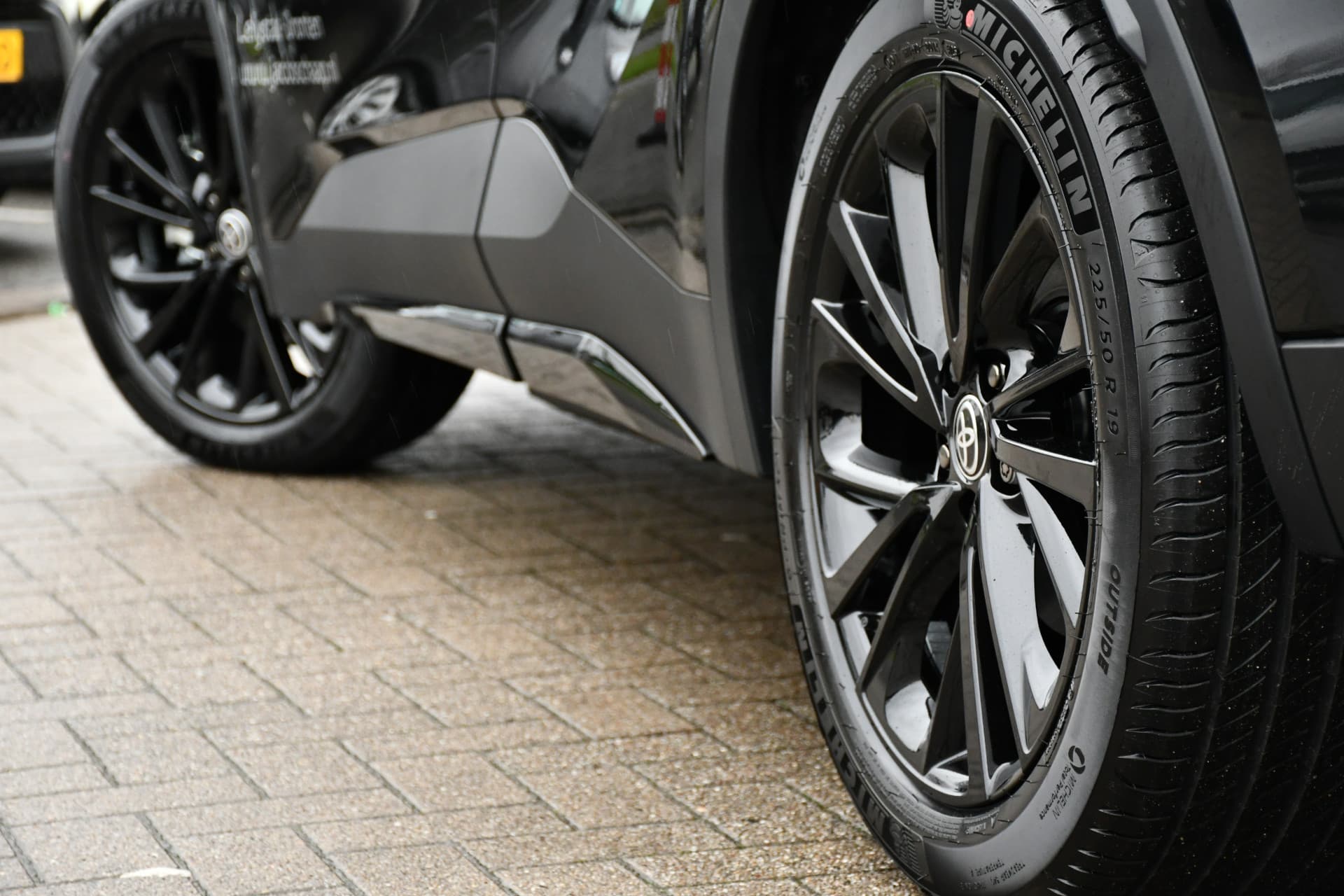 Toyota C-HR 2.0 Plug-in Hybrid 220 Black Edition Automaat 223pk thumbnail 20