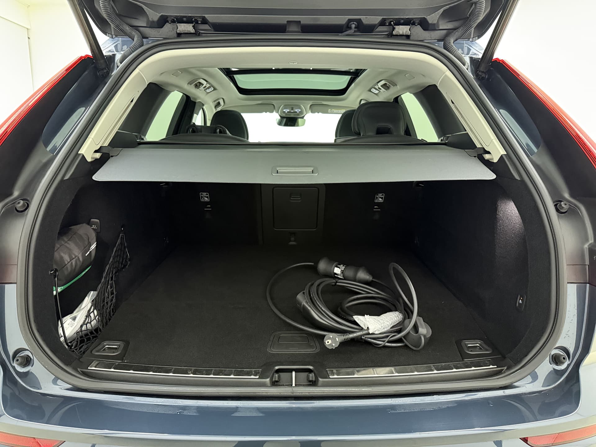 Volvo XC60 T8 455pk AWD Plus Dark / Head-up display / 360 camera / Harman en Kardon audio / 20'' / thumbnail 10