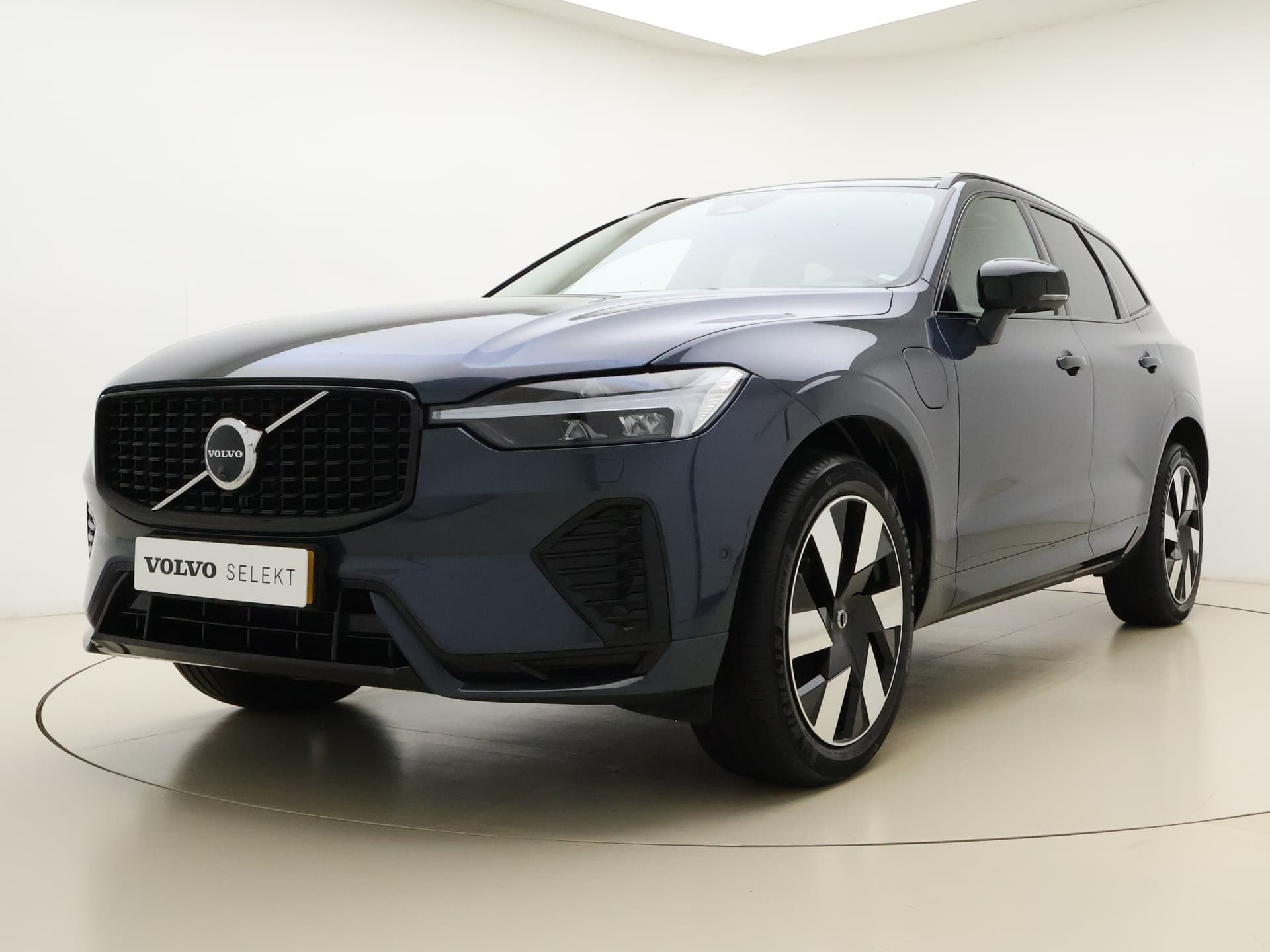 Volvo XC60 T8 455pk AWD Plus Dark / Head-up display / 360 camera / Harman en Kardon audio / 20'' / thumbnail 25
