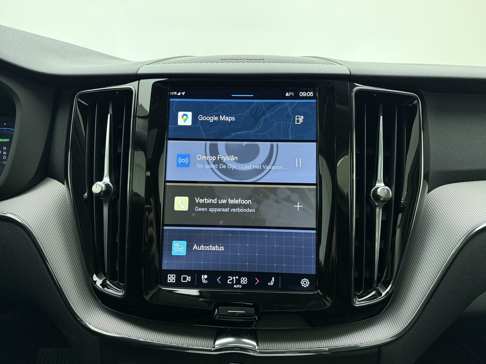 Volvo XC60 T8 455pk AWD Plus Dark / Head-up display / 360 camera / Harman en Kardon audio / 20'' / thumbnail 27