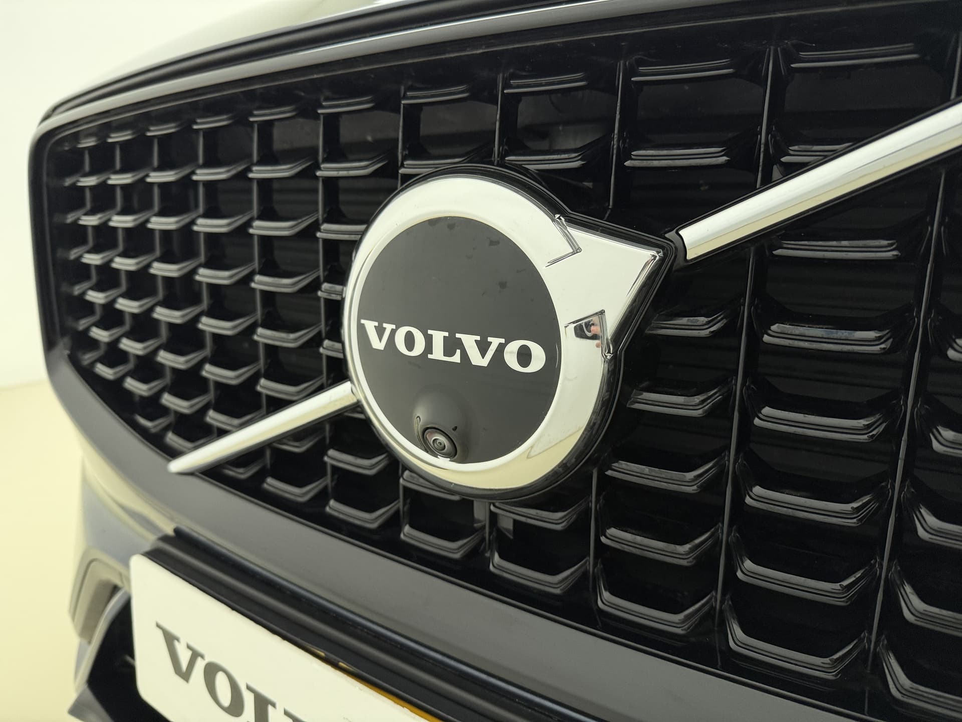 Volvo XC60 T8 455pk AWD Plus Dark / Head-up display / 360 camera / Harman en Kardon audio / 20'' / thumbnail 45