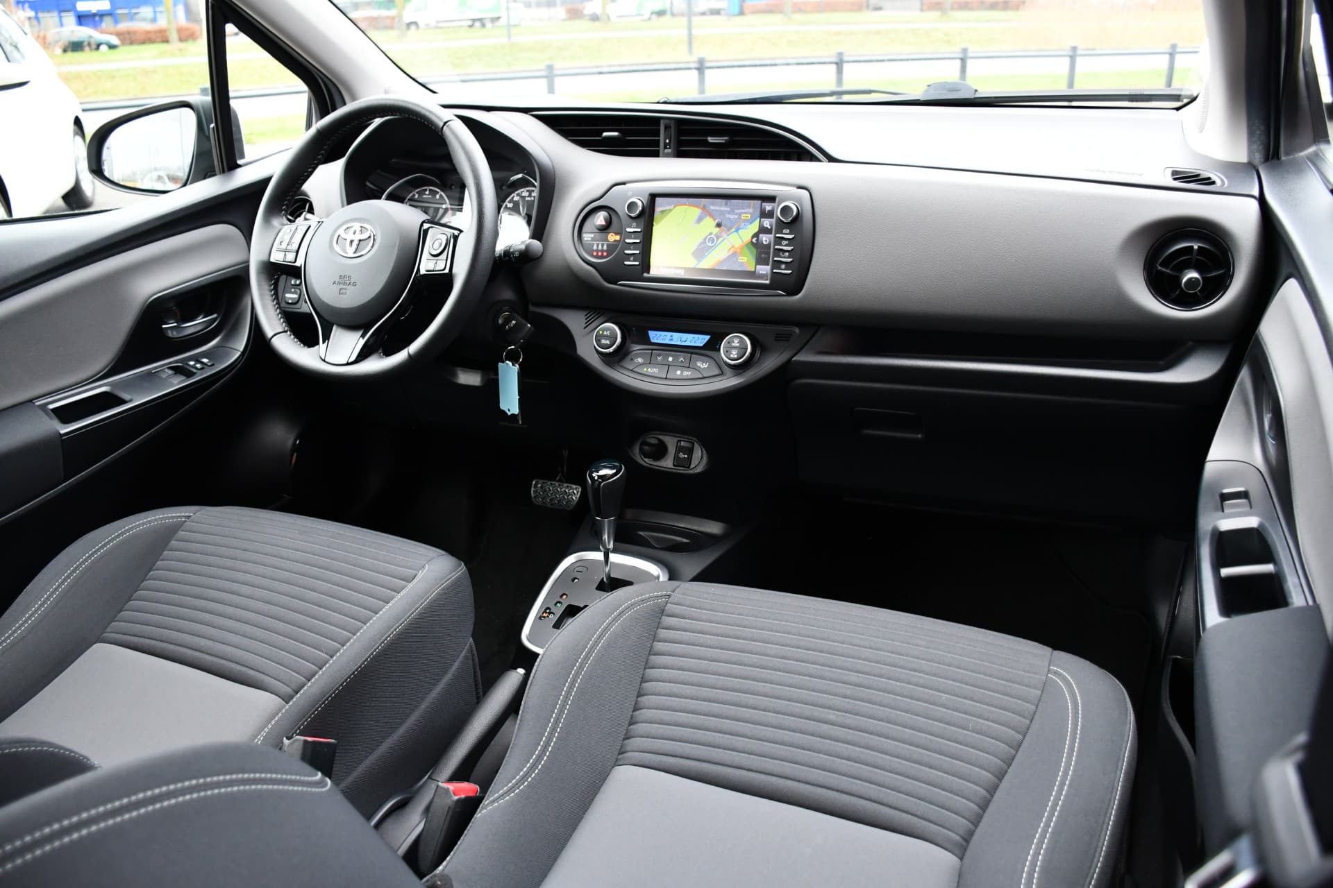 Toyota Yaris 1.5 VVT-i Active Automaat 112pk thumbnail 22