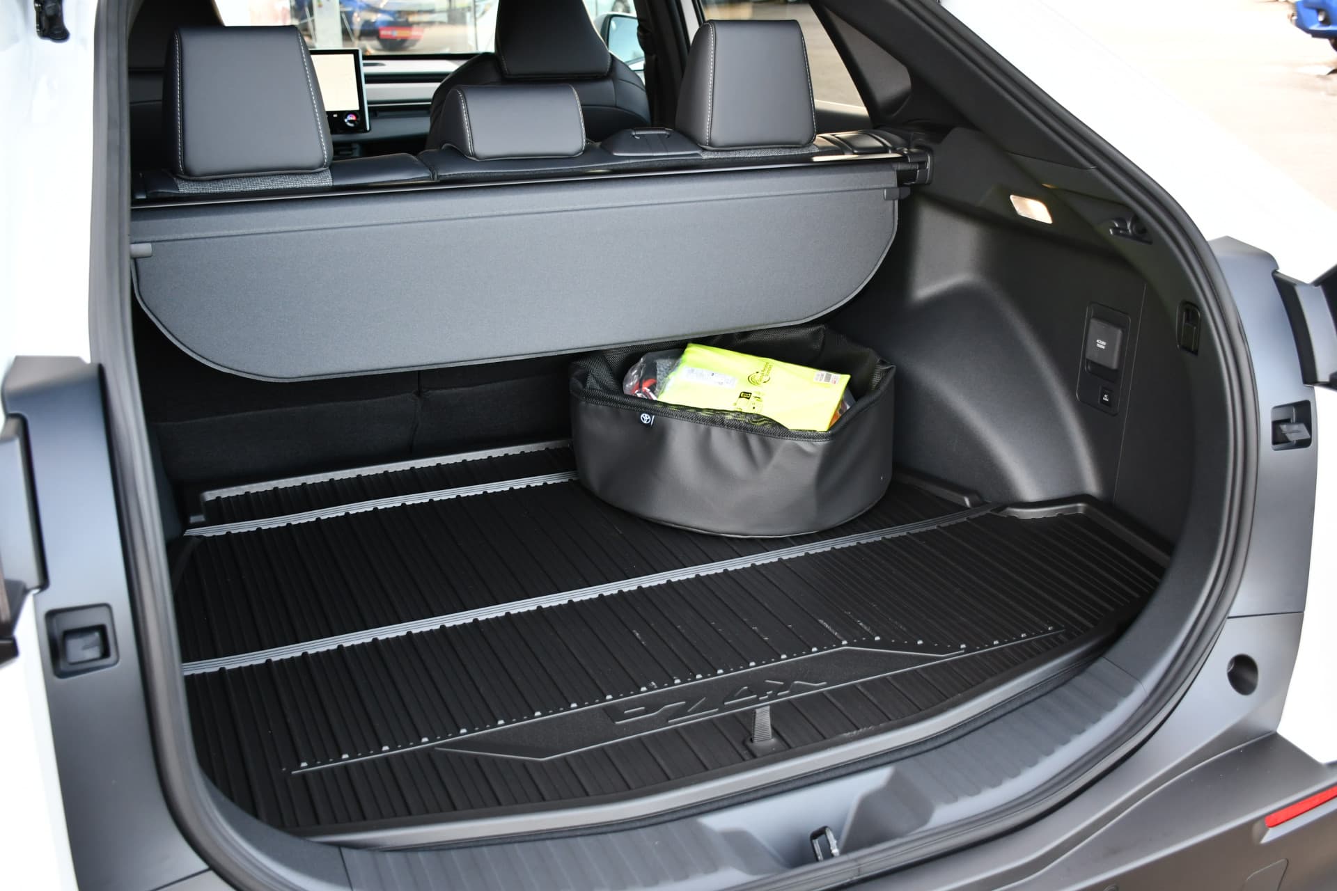 Toyota BZ4X Dynamic AWD 73 kWh 343pk thumbnail 26