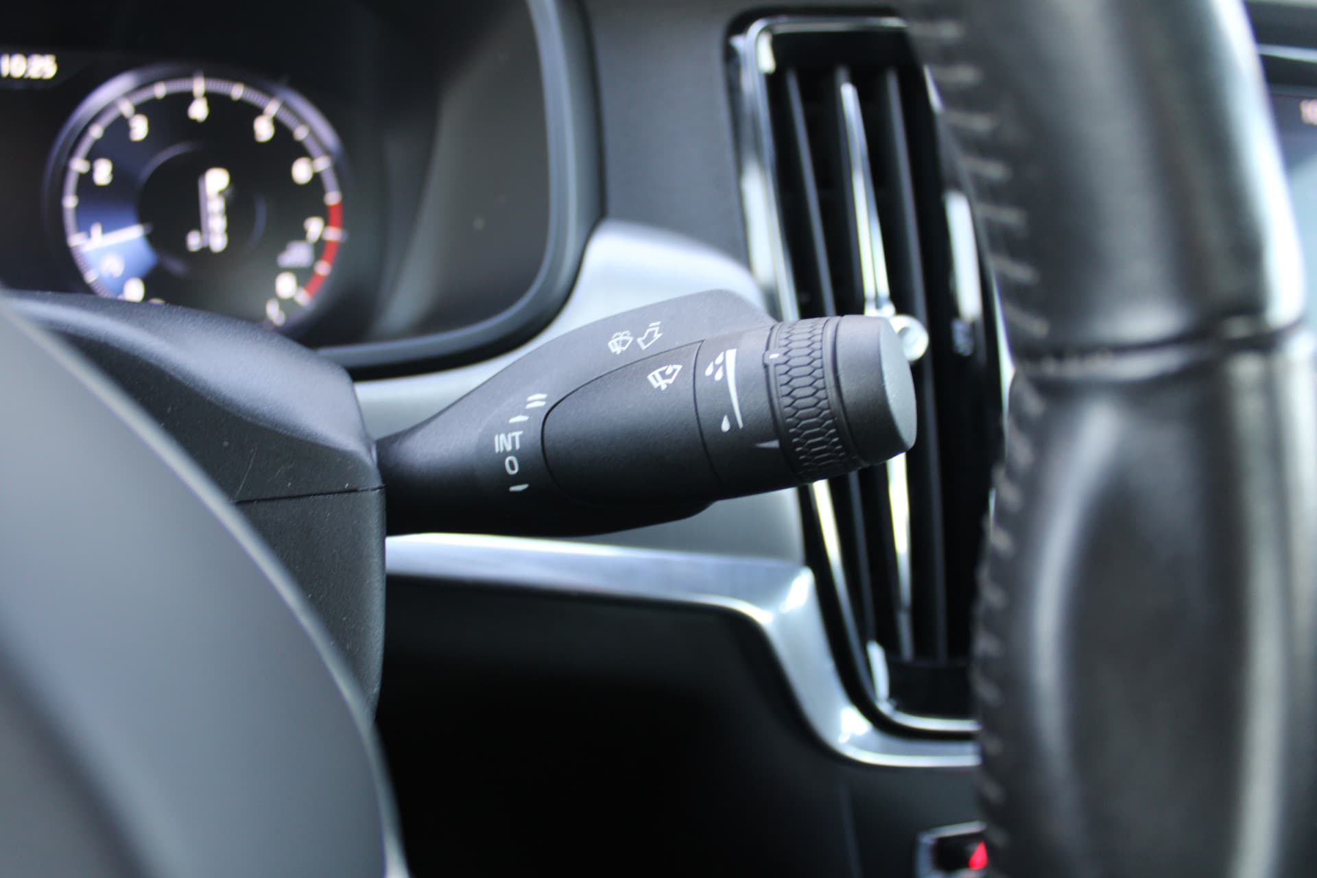 Volvo S90 T4 Automaat Momentum+ thumbnail 22