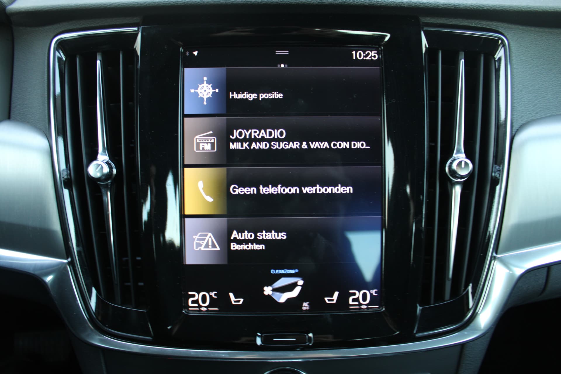 Volvo S90 T4 Automaat Momentum+ thumbnail 24