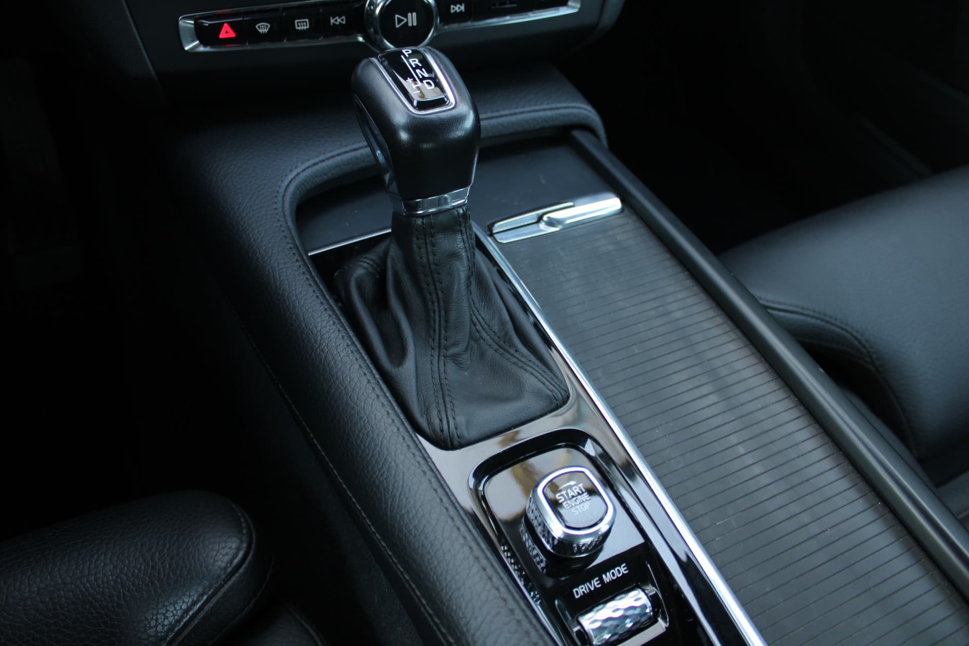 Volvo S90 T4 Automaat Momentum+ thumbnail 26