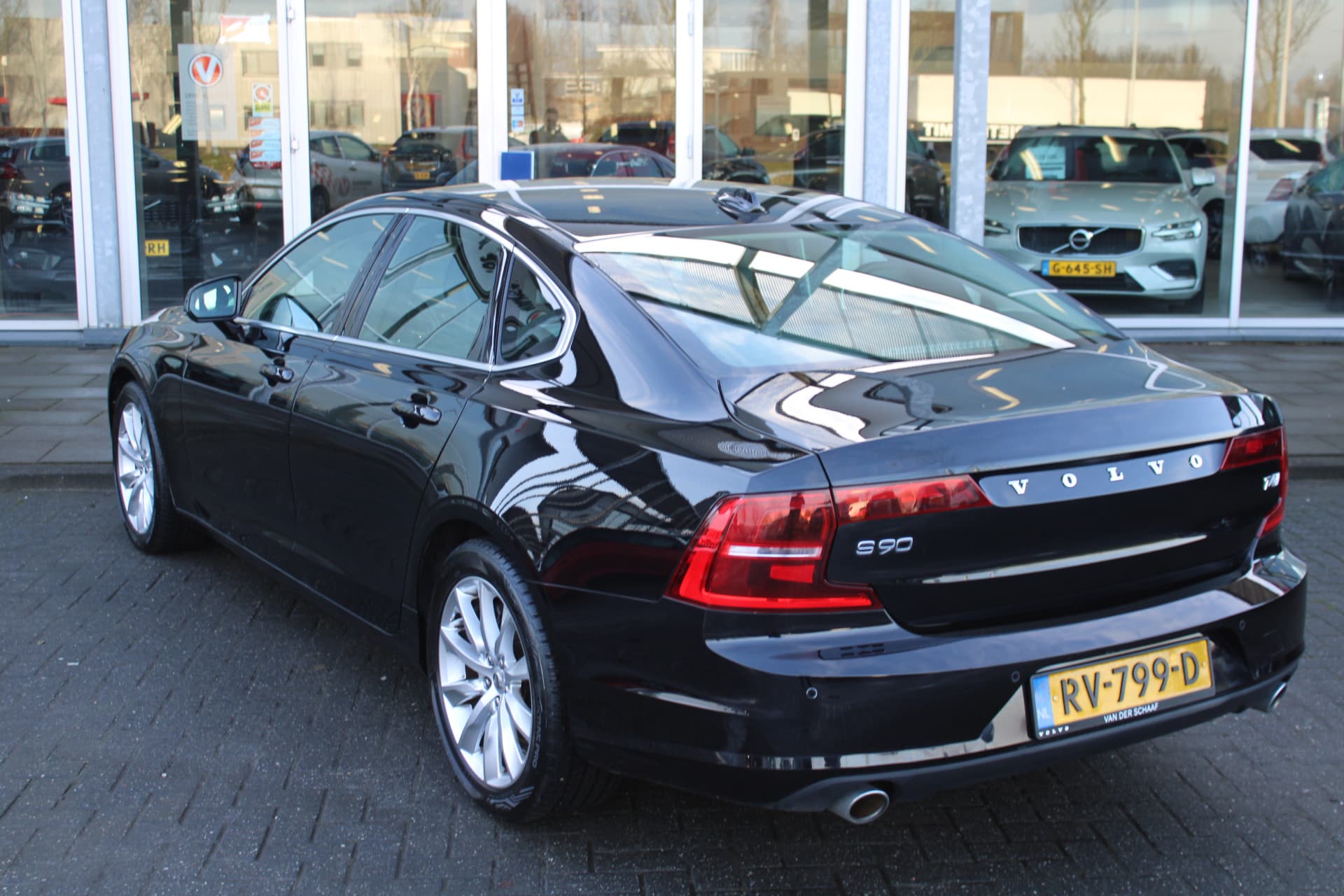 Volvo S90 T4 Automaat Momentum+ thumbnail 33