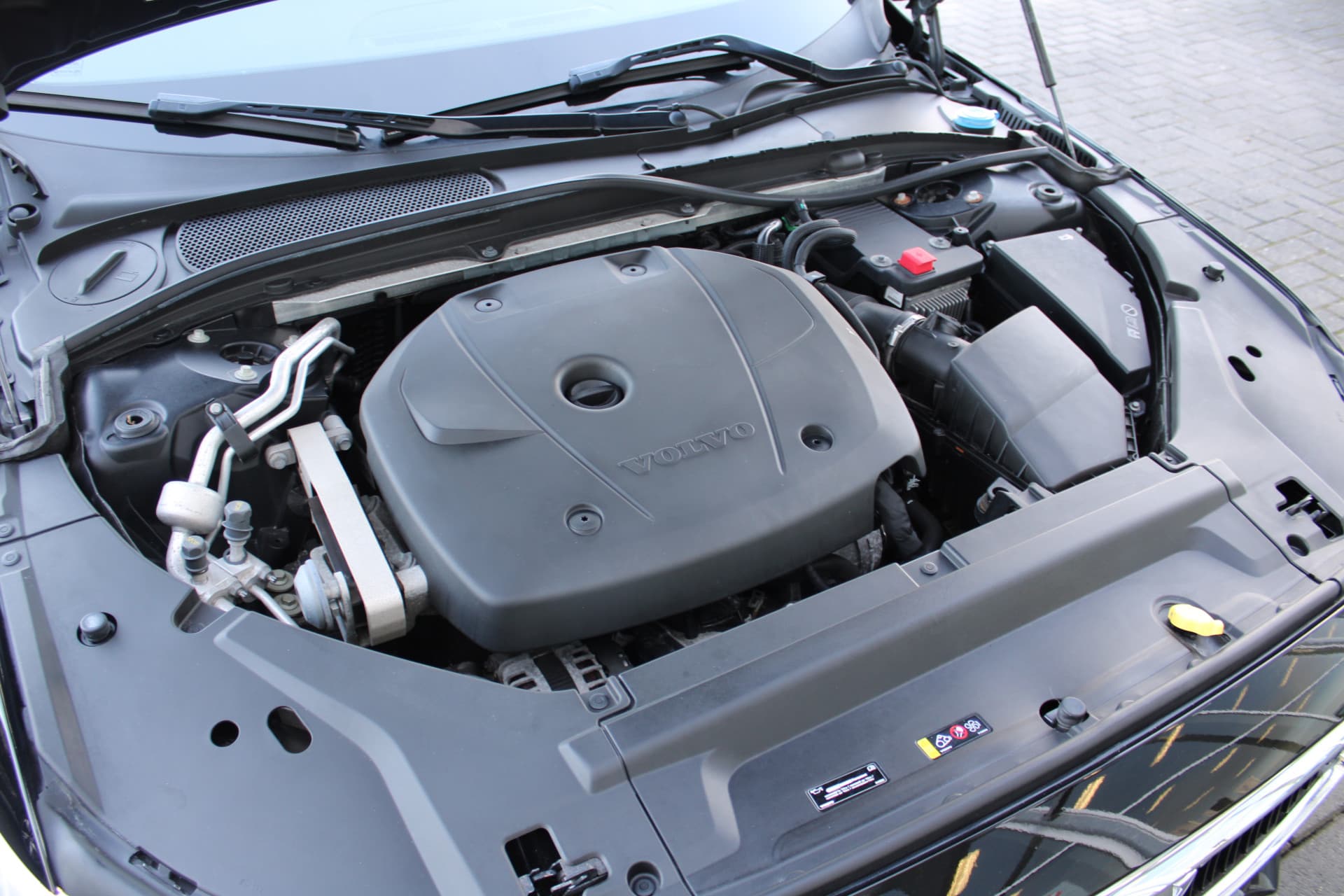 Volvo S90 T4 Automaat Momentum+ thumbnail 36