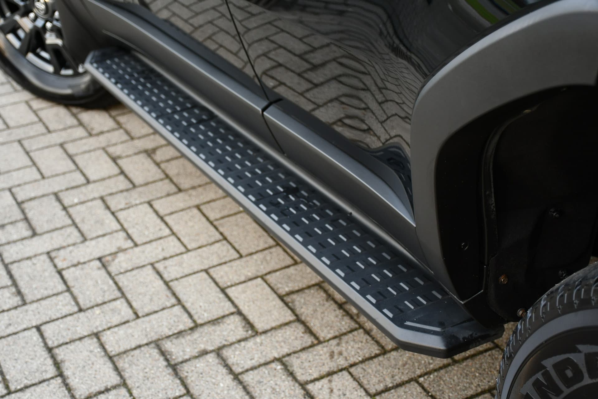 Toyota Land Cruiser 2.8 D-4D Standard Roof Window Van First Edition Limited Automaat 206pk thumbnail 15