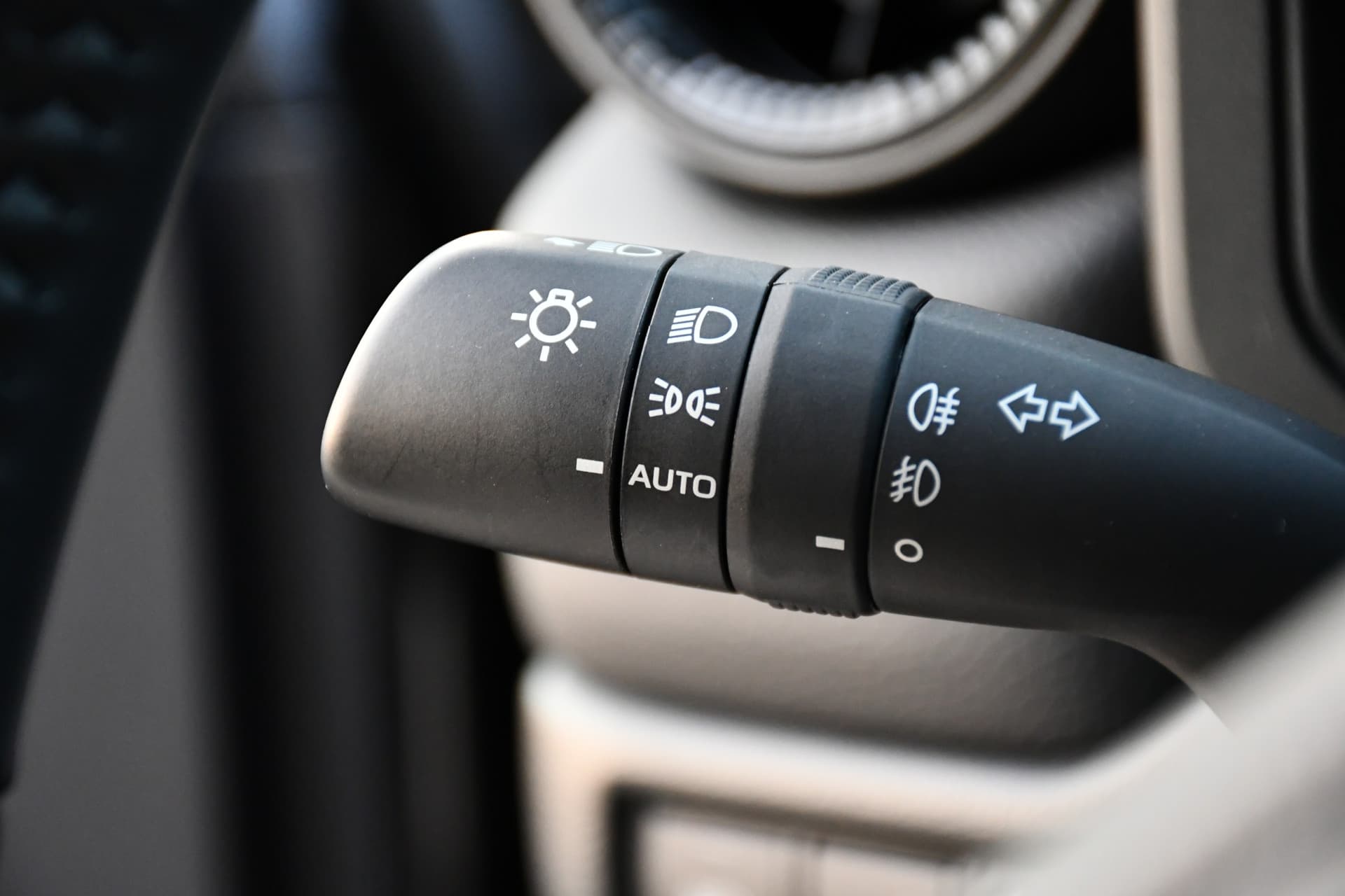 Toyota Land Cruiser 2.8 D-4D Standard Roof Window Van First Edition Limited Automaat 206pk thumbnail 27