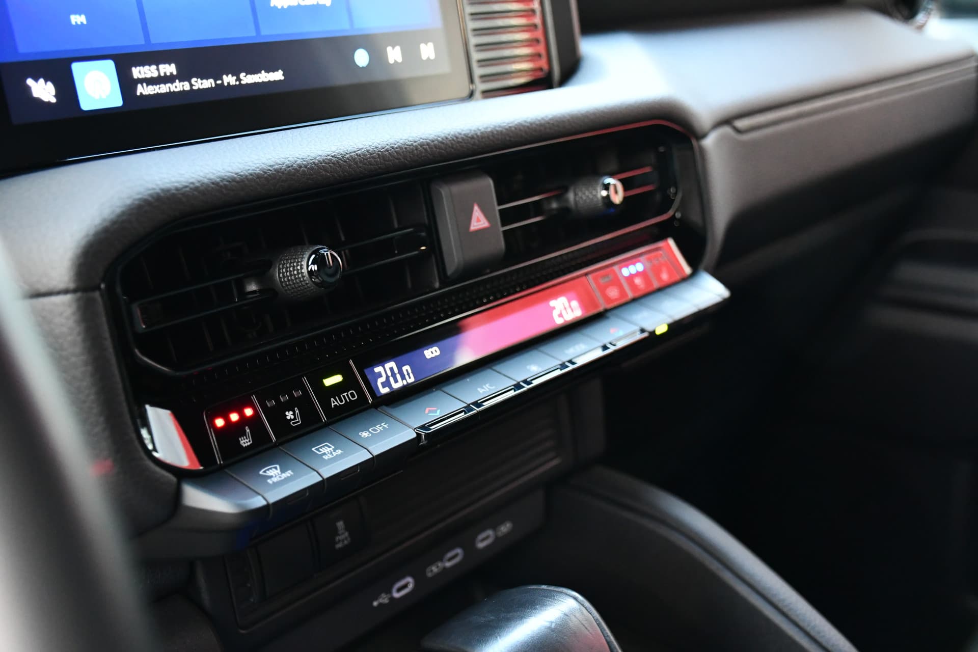 Toyota Land Cruiser 2.8 D-4D Standard Roof Window Van First Edition Limited Automaat 206pk thumbnail 30