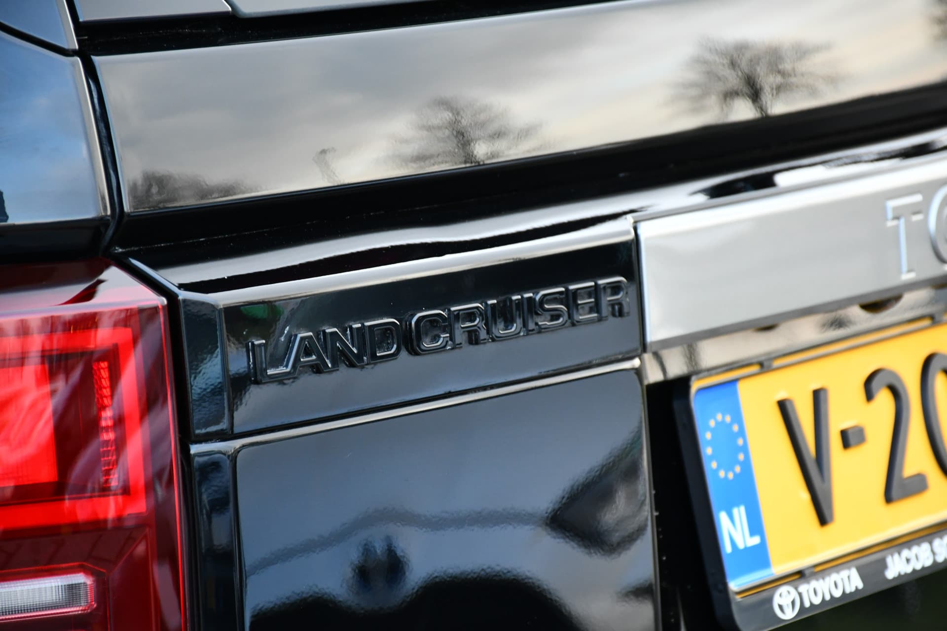 Toyota Land Cruiser 2.8 D-4D Standard Roof Window Van First Edition Limited Automaat 206pk thumbnail 40