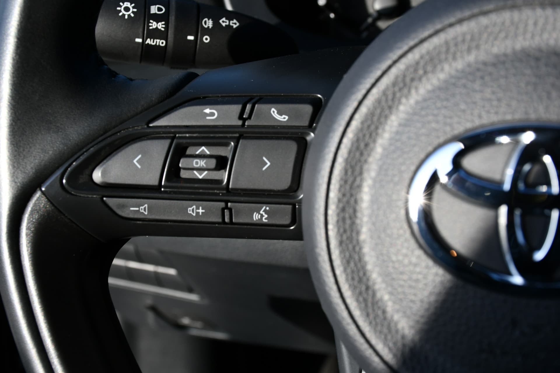 Toyota Yaris 1.5 VVT-i Active 5-deurs 126pk thumbnail 12