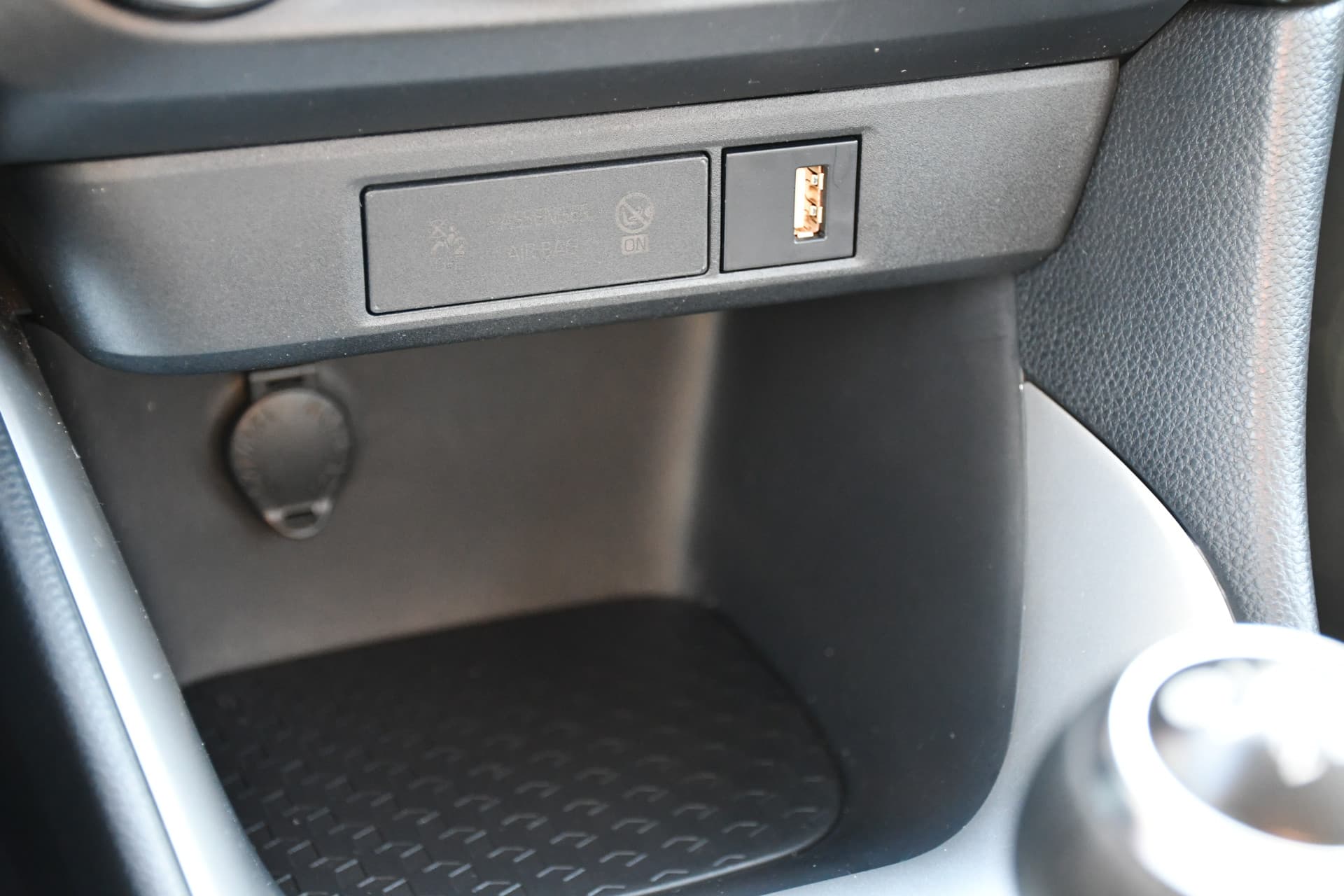 Toyota Yaris 1.5 VVT-i Active 5-deurs 126pk thumbnail 27