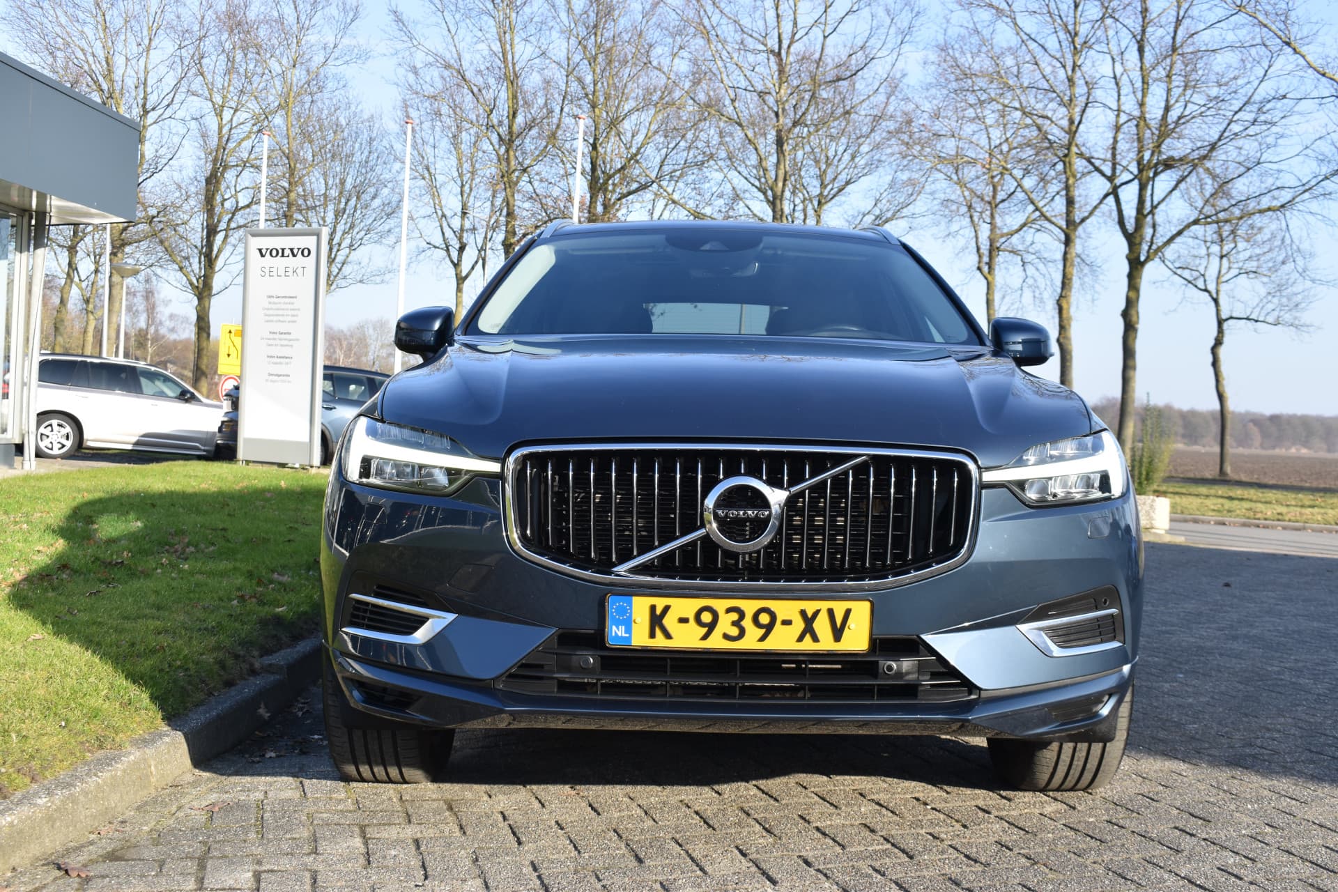 Volvo XC60 T6 AWD 340PK Plug-in Hybrid Business Pro thumbnail 3