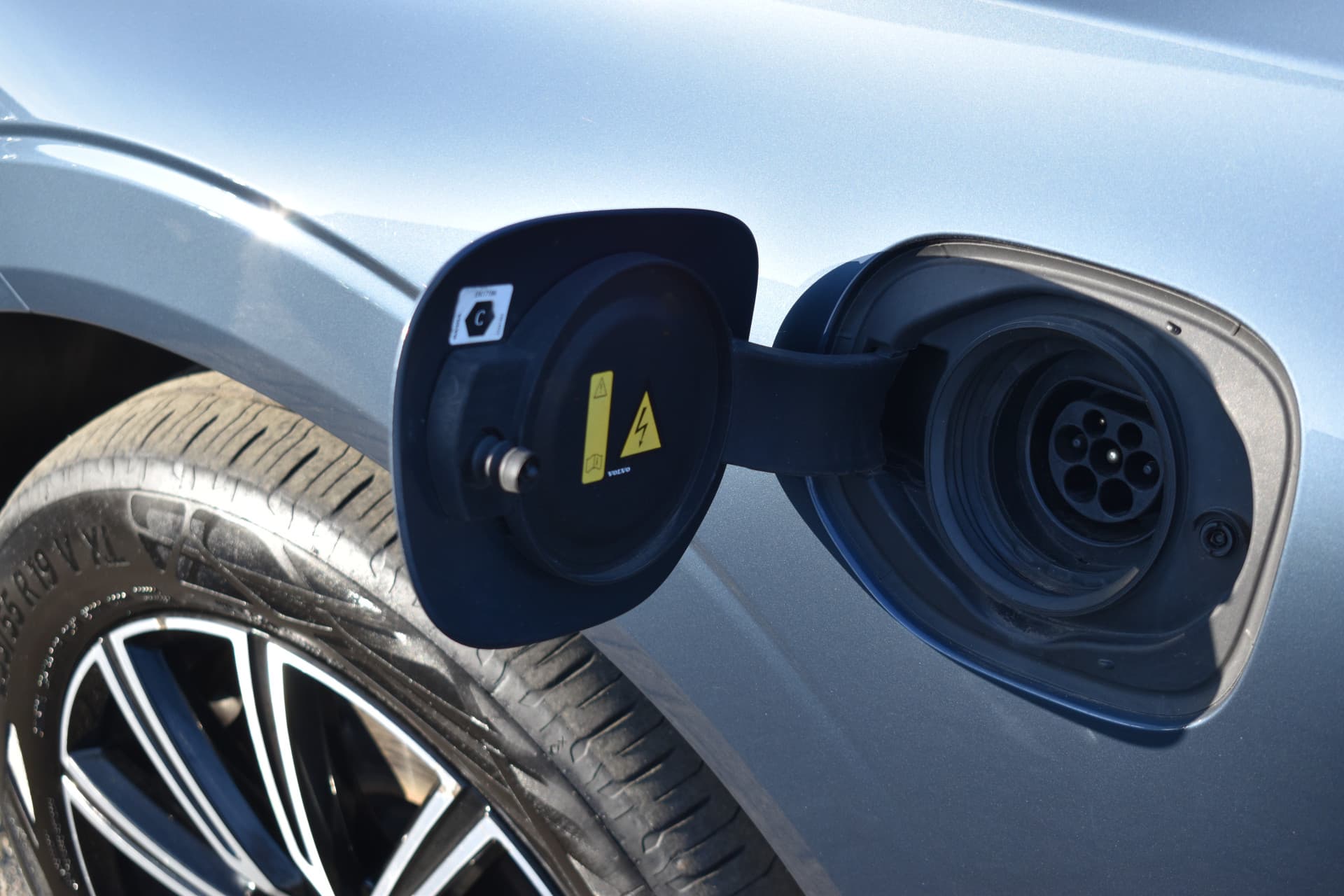 Volvo XC60 T6 AWD 340PK Plug-in Hybrid Business Pro thumbnail 9