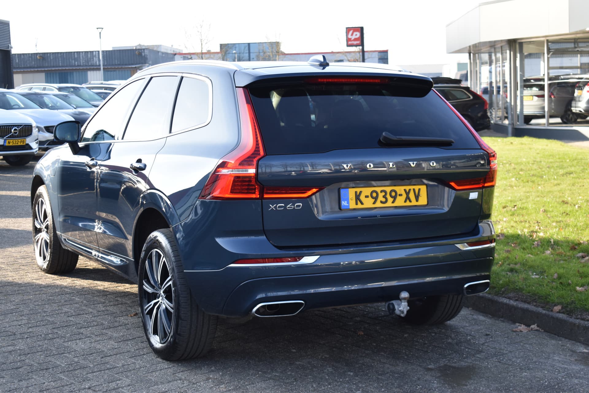 Volvo XC60 T6 AWD 340PK Plug-in Hybrid Business Pro thumbnail 17
