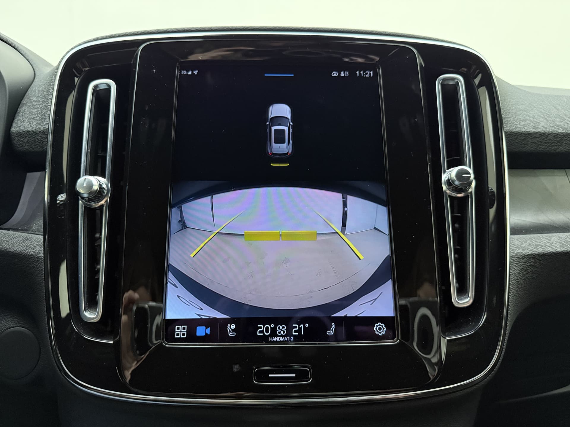 Volvo XC40 Twin 408pk Plus / Nubuck / Getint glas / Trekhaak / All Season / PDC + Camera / Stoel + Stuurw. Verwarming / Keyless / El. Achterklep / Warmtepomp / thumbnail 15