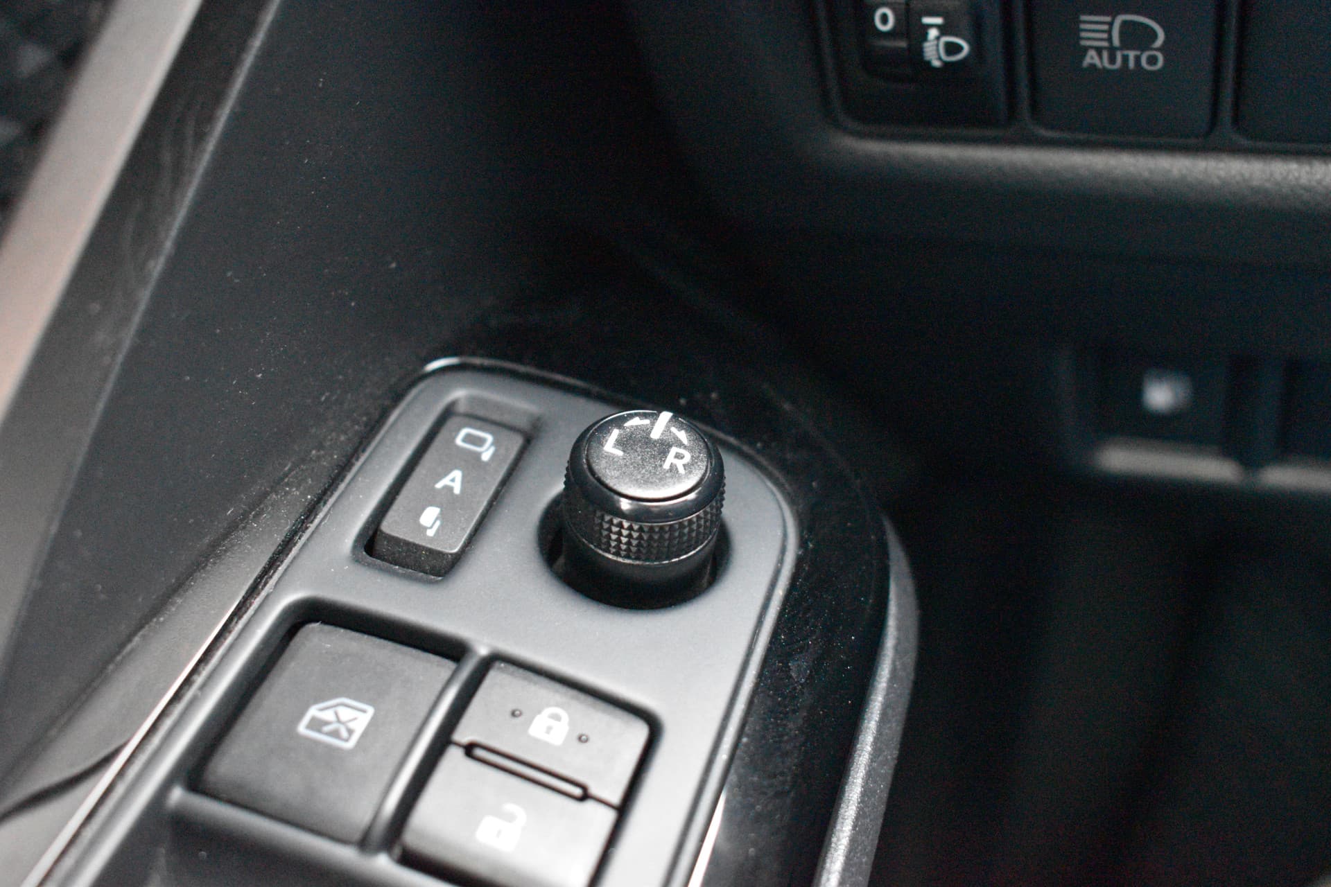 Toyota C-HR 1.8 Hybrid Dynamic Automaat 122pk thumbnail 7