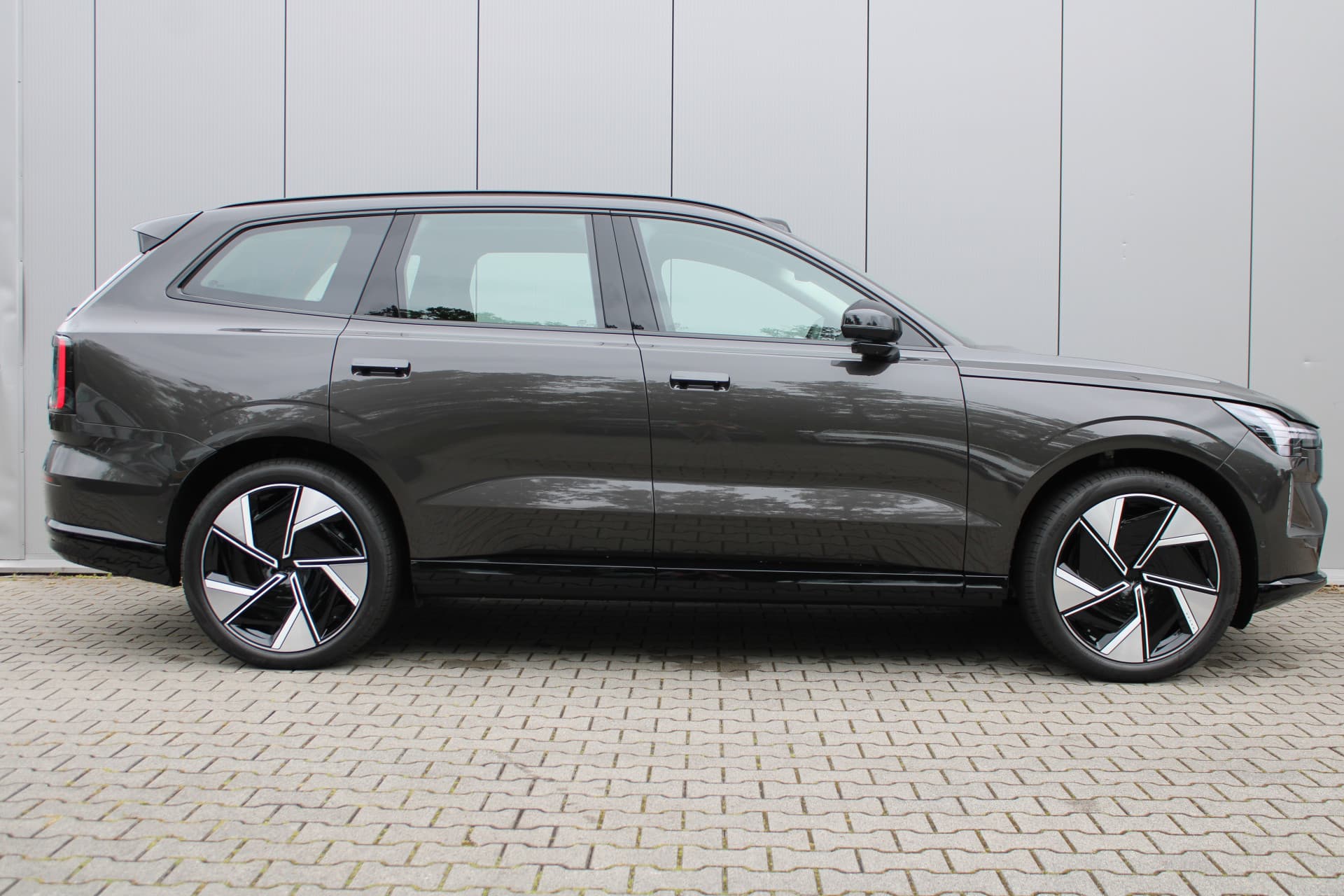 Volvo EX90 Twin Motor Performance Ultra 7p. 111 kWh thumbnail 3